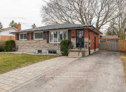 Photo 2 of 29 Golfview Road, Guelph, Victoria North — HOMEH
