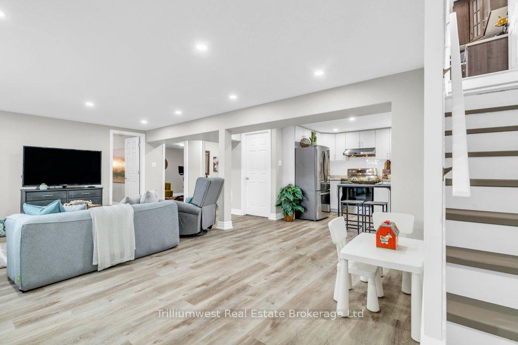 Photo 21 of 29 Golfview Road, Guelph, Victoria North — HOMEH