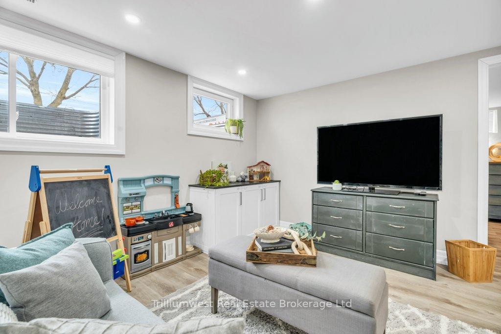 Photo 26 of 29 Golfview Road, Guelph, Victoria North — HOMEH