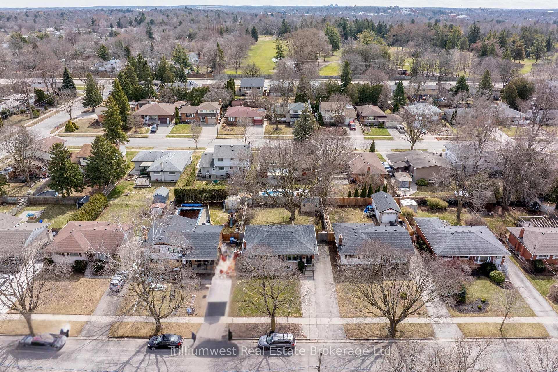 Photo 45 of 29 Golfview Road, Guelph, Victoria North — HOMEH