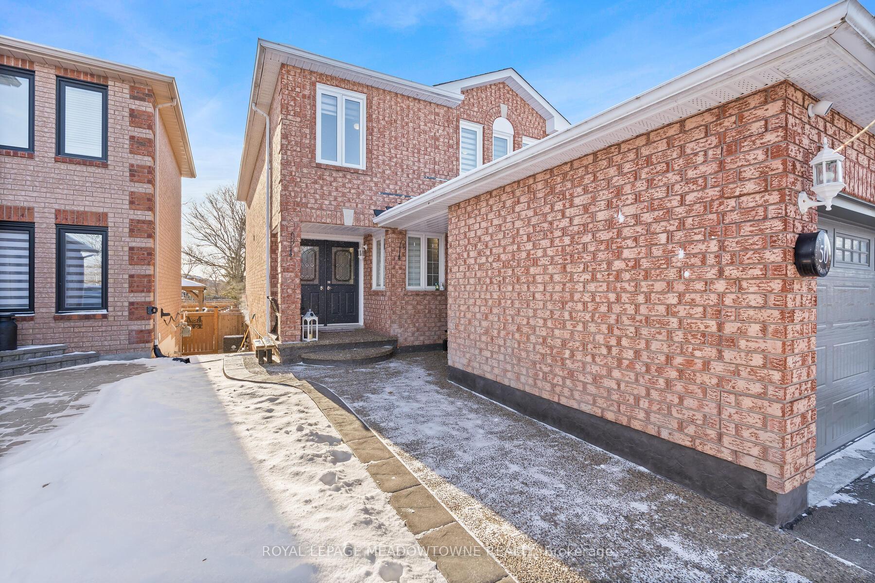 Photo 2 of 50 Smith Drive, Halton Hills, Georgetown — HOMEH