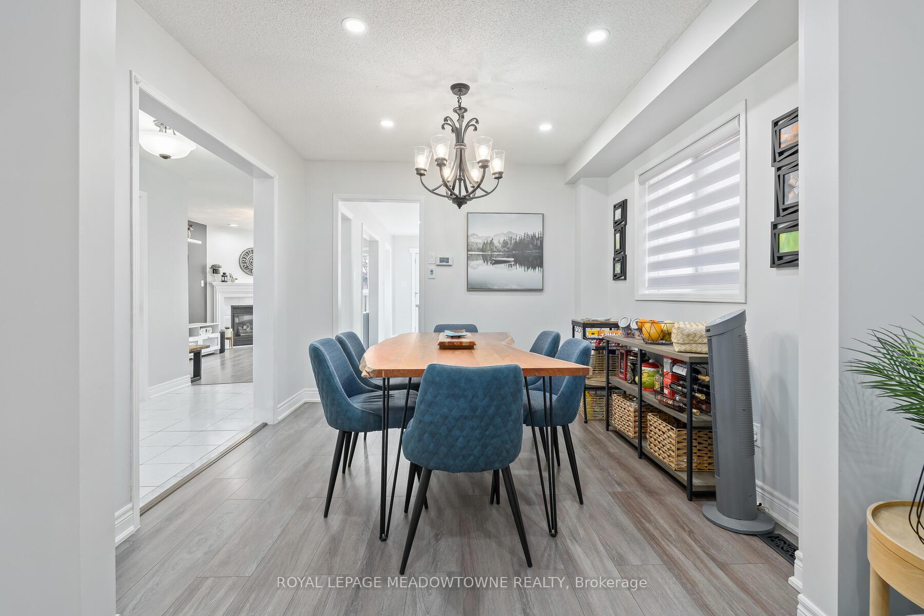 Photo 8 of 50 Smith Drive, Halton Hills, Georgetown — HOMEH