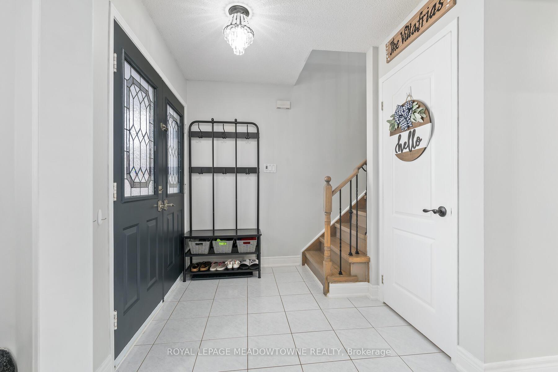 Photo 19 of 50 Smith Drive, Halton Hills, Georgetown — HOMEH