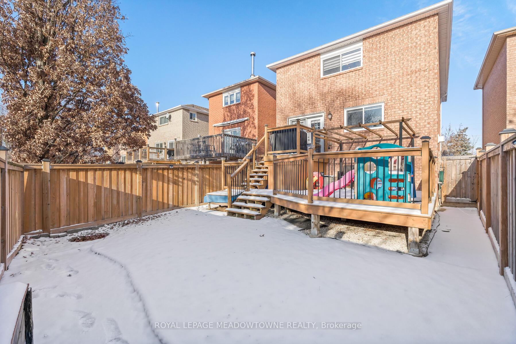 Photo 39 of 50 Smith Drive, Halton Hills, Georgetown — HOMEH