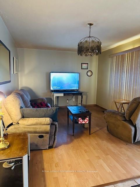 Photo 3 of 1131 Ontario Street, Cornwall — HOMEH