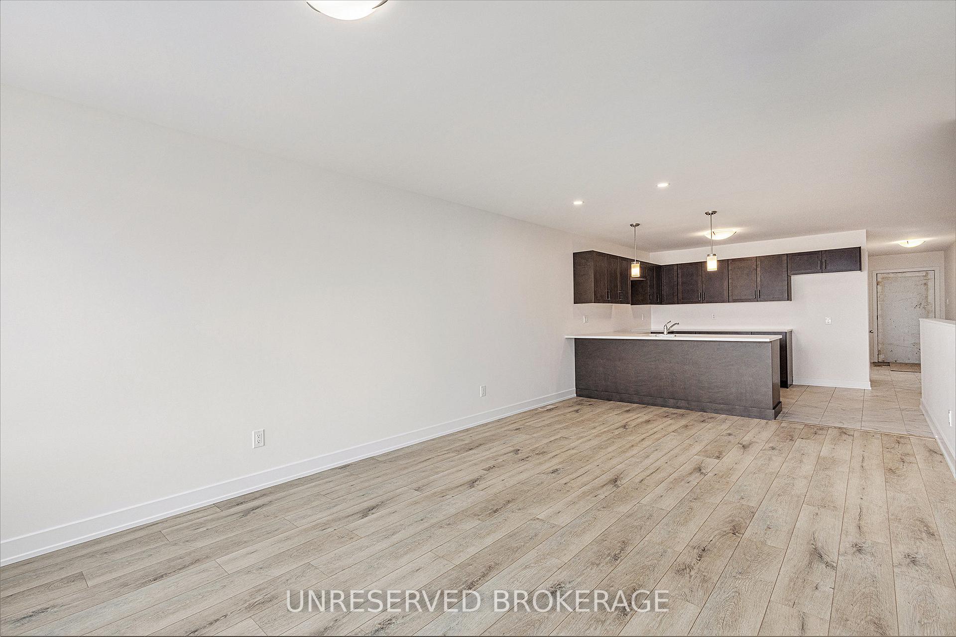 Photo 6 of 192 Seabert Drive, Arnprior — HOMEH