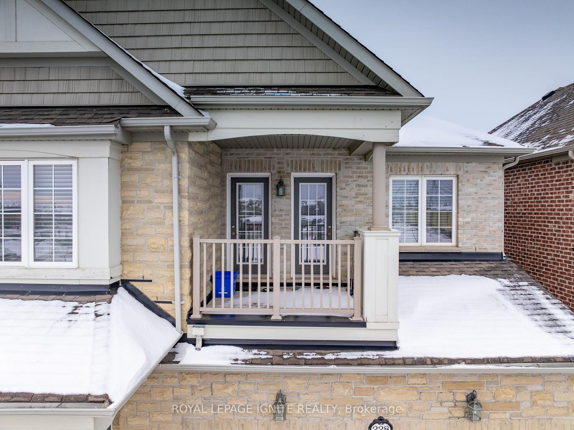 Photo 2 of 228 Dougall Avenue, Caledon, Rural Caledon — HOMEH