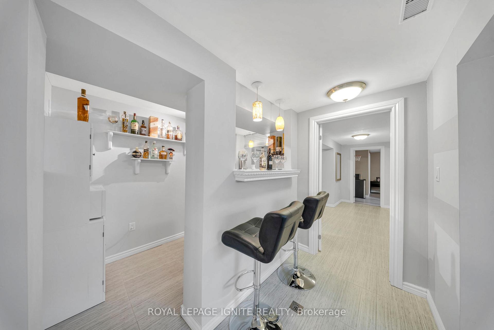 Photo 40 of 228 Dougall Avenue, Caledon, Rural Caledon — HOMEH