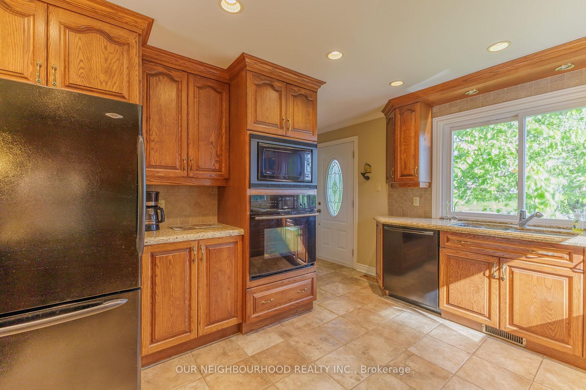 Photo 10 of 3830 Concession 8 Road, Clarington, Rural Clarington — HOMEH