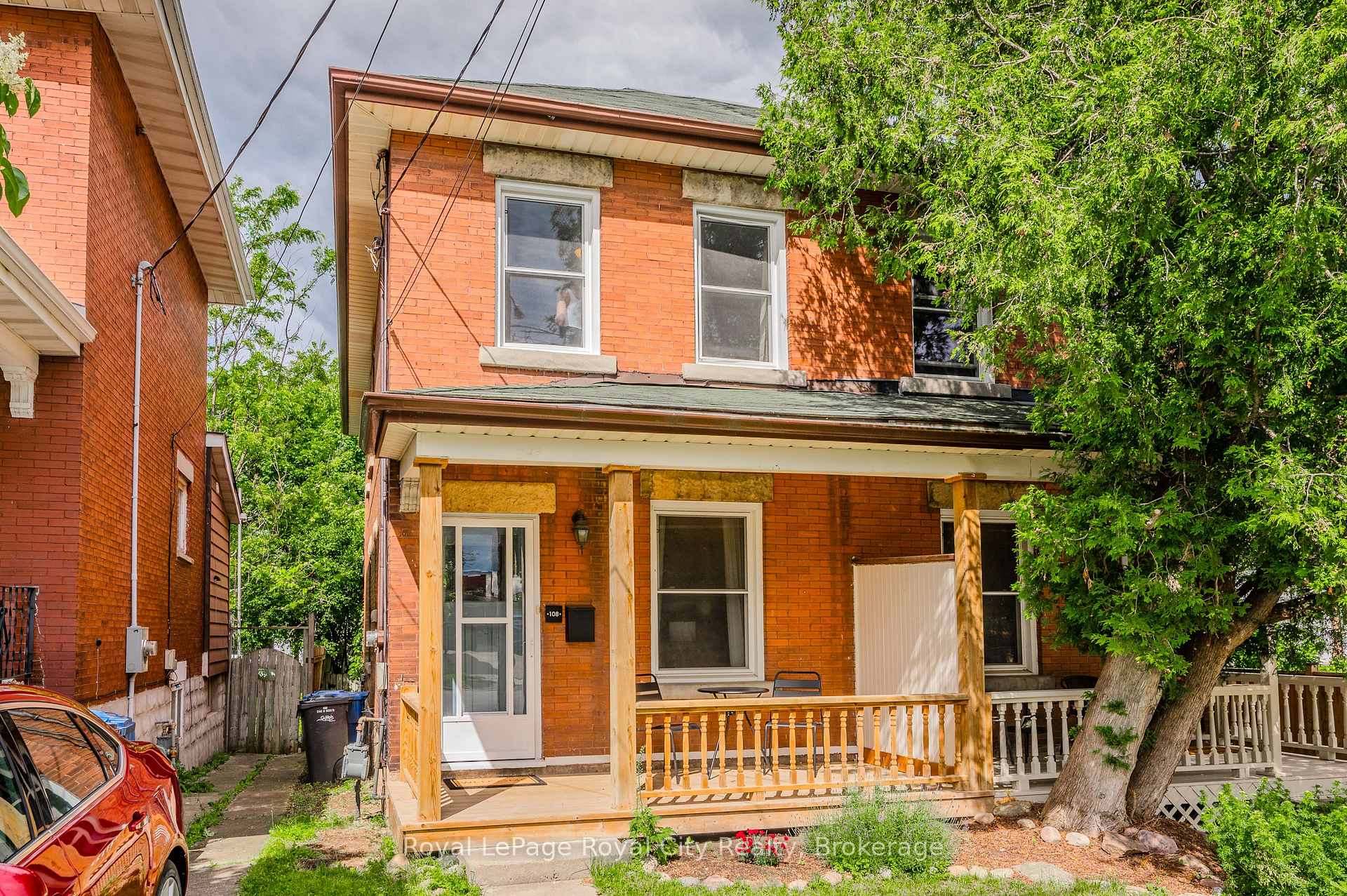 Photo 3 of 108 Harris Street, Guelph, St. Patrick's Ward — HOMEH