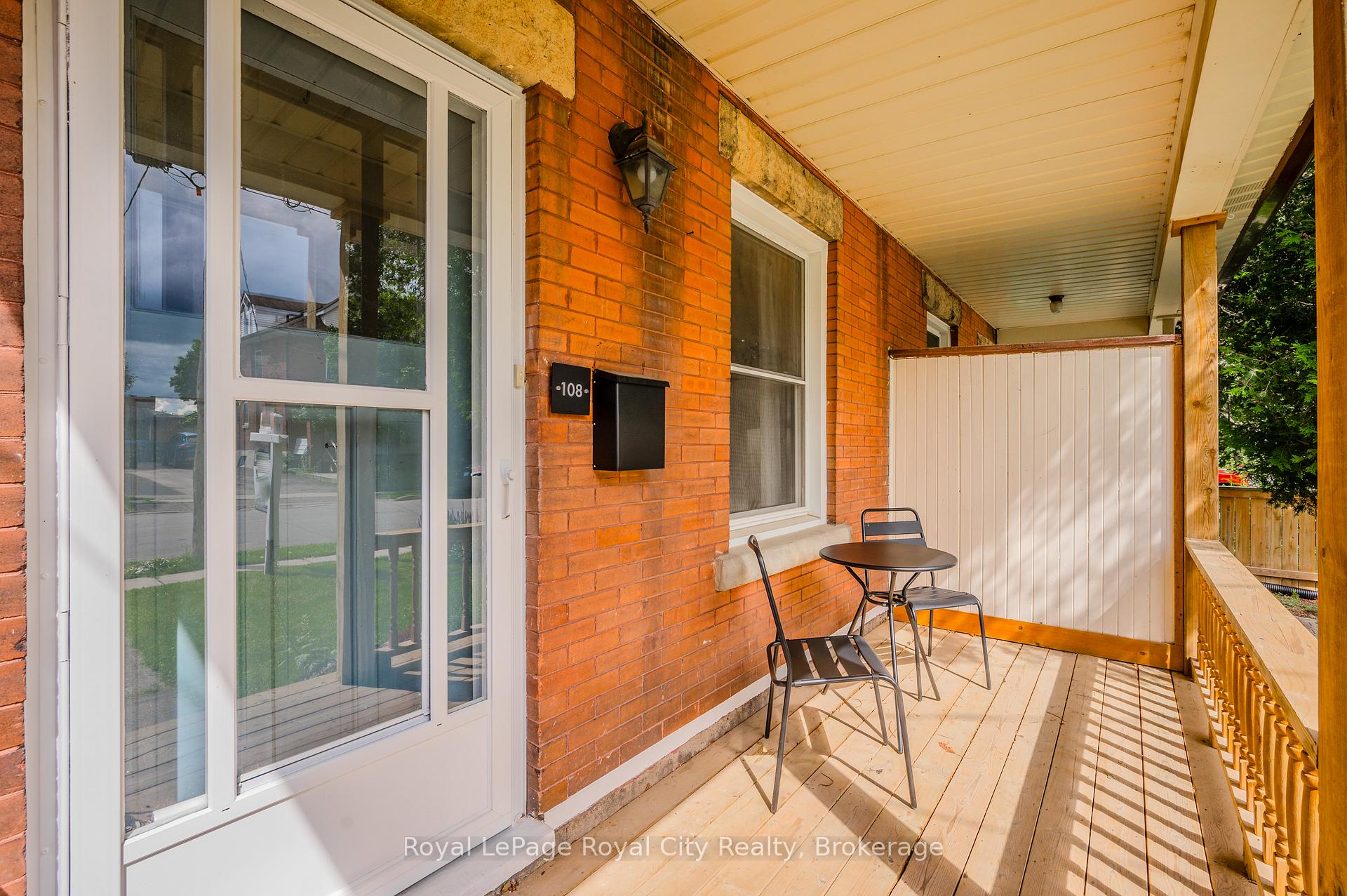 Photo 4 of 108 Harris Street, Guelph, St. Patrick's Ward — HOMEH