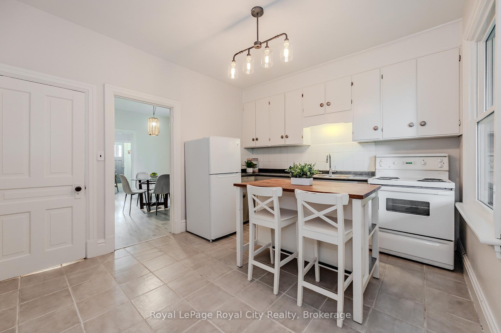 Photo 13 of 108 Harris Street, Guelph, St. Patrick's Ward — HOMEH