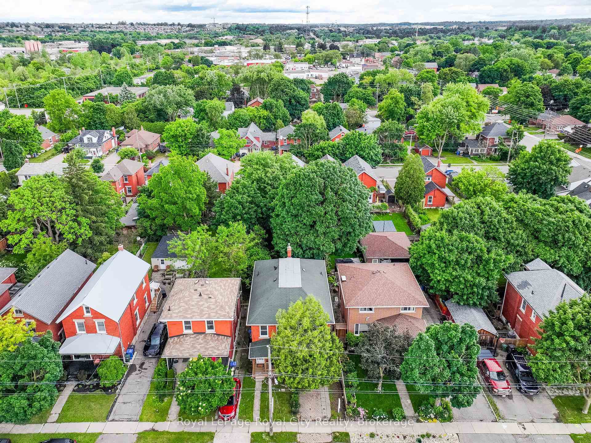 Photo 36 of 108 Harris Street, Guelph, St. Patrick's Ward — HOMEH