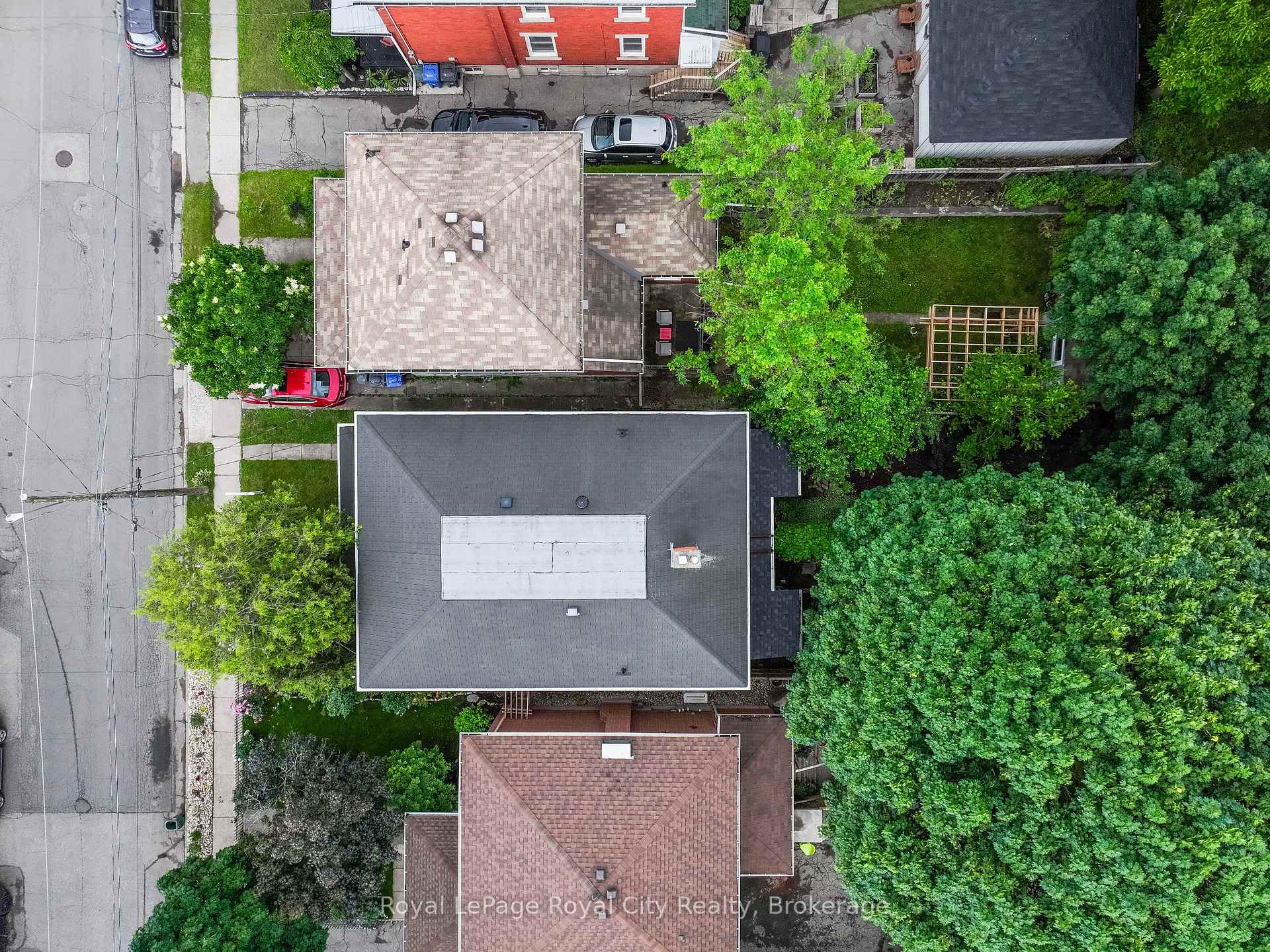 Photo 37 of 108 Harris Street, Guelph, St. Patrick's Ward — HOMEH
