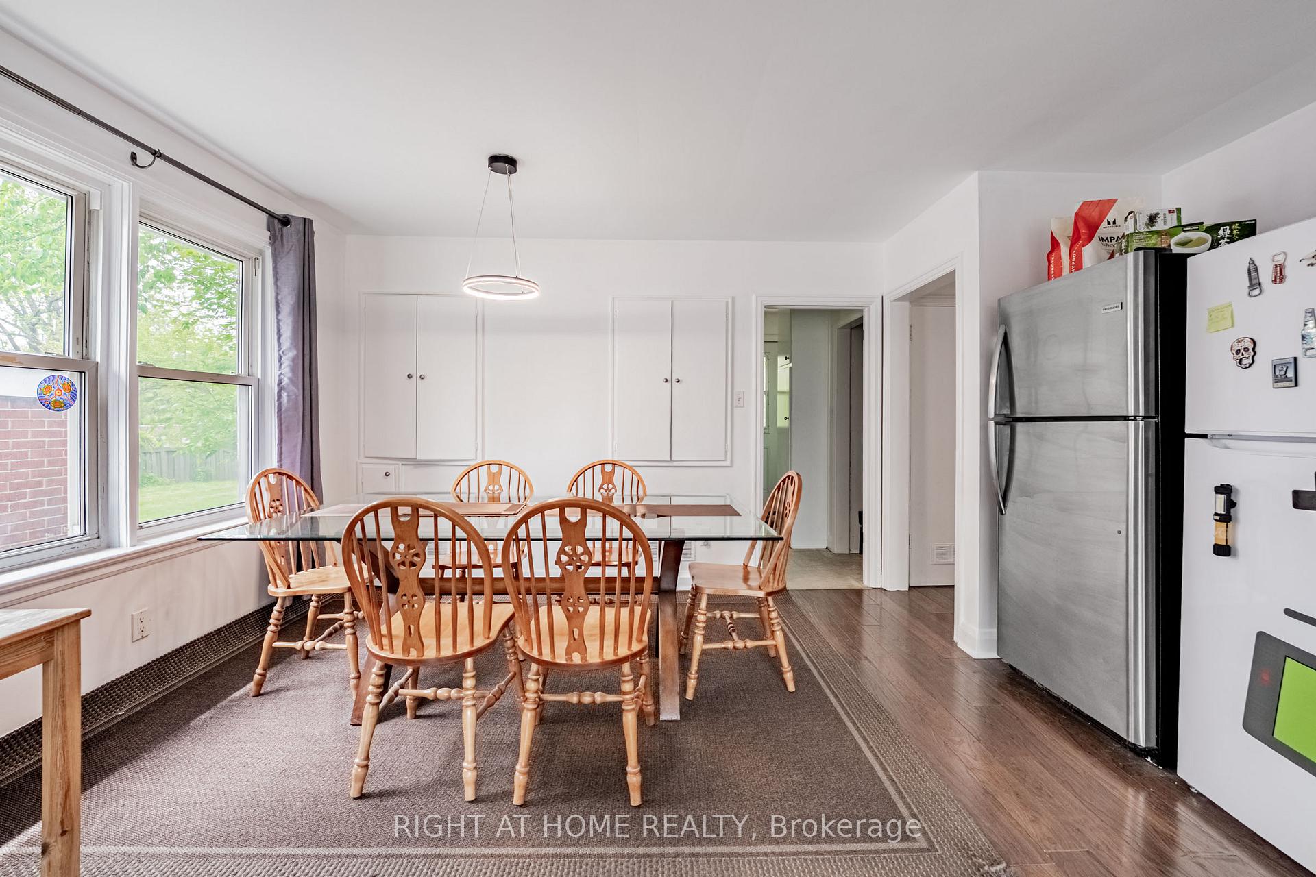 Photo 5 of 194 Cline Avenue S, Hamilton, Ainslie Wood — HOMEH