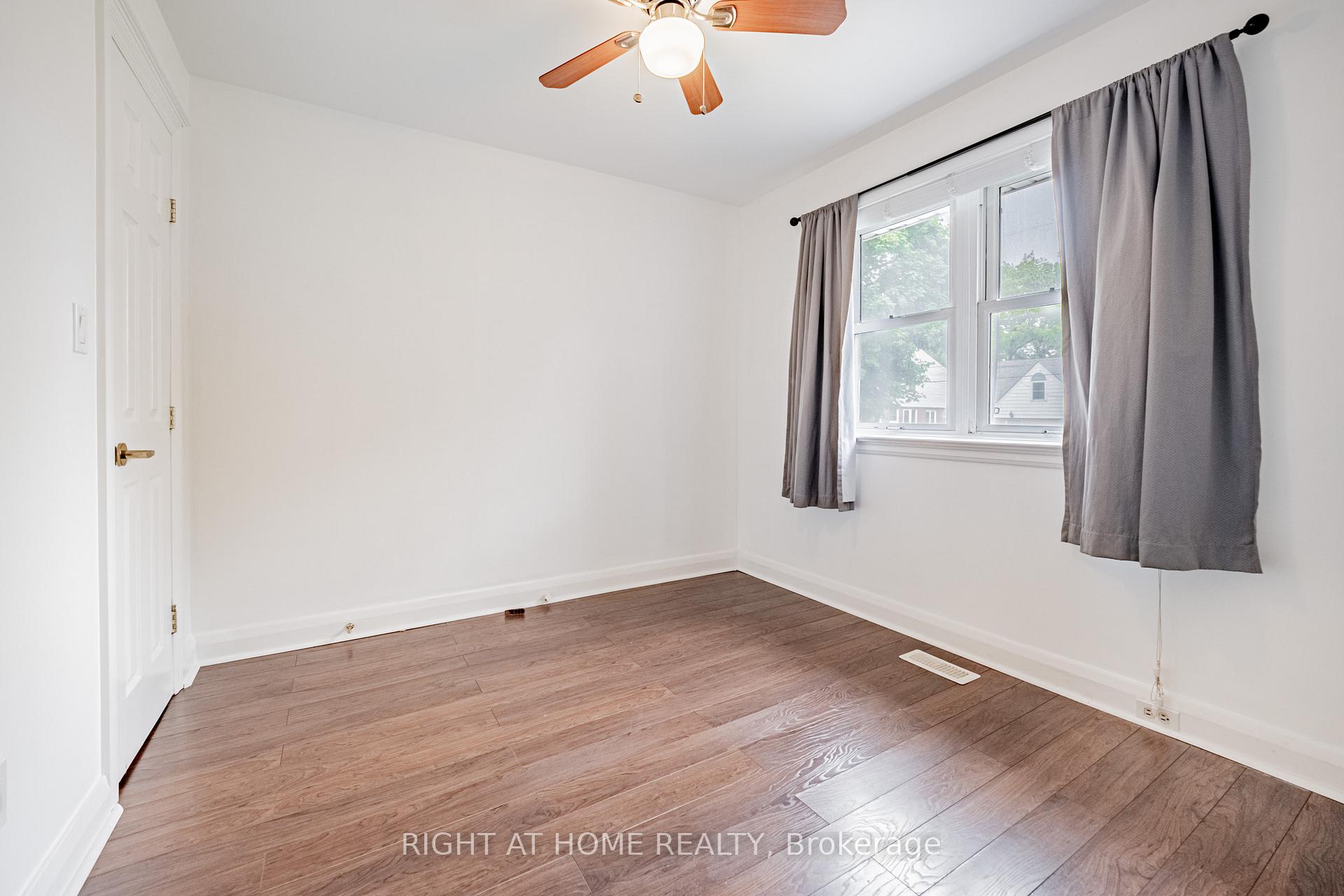 Photo 11 of 194 Cline Avenue S, Hamilton, Ainslie Wood — HOMEH