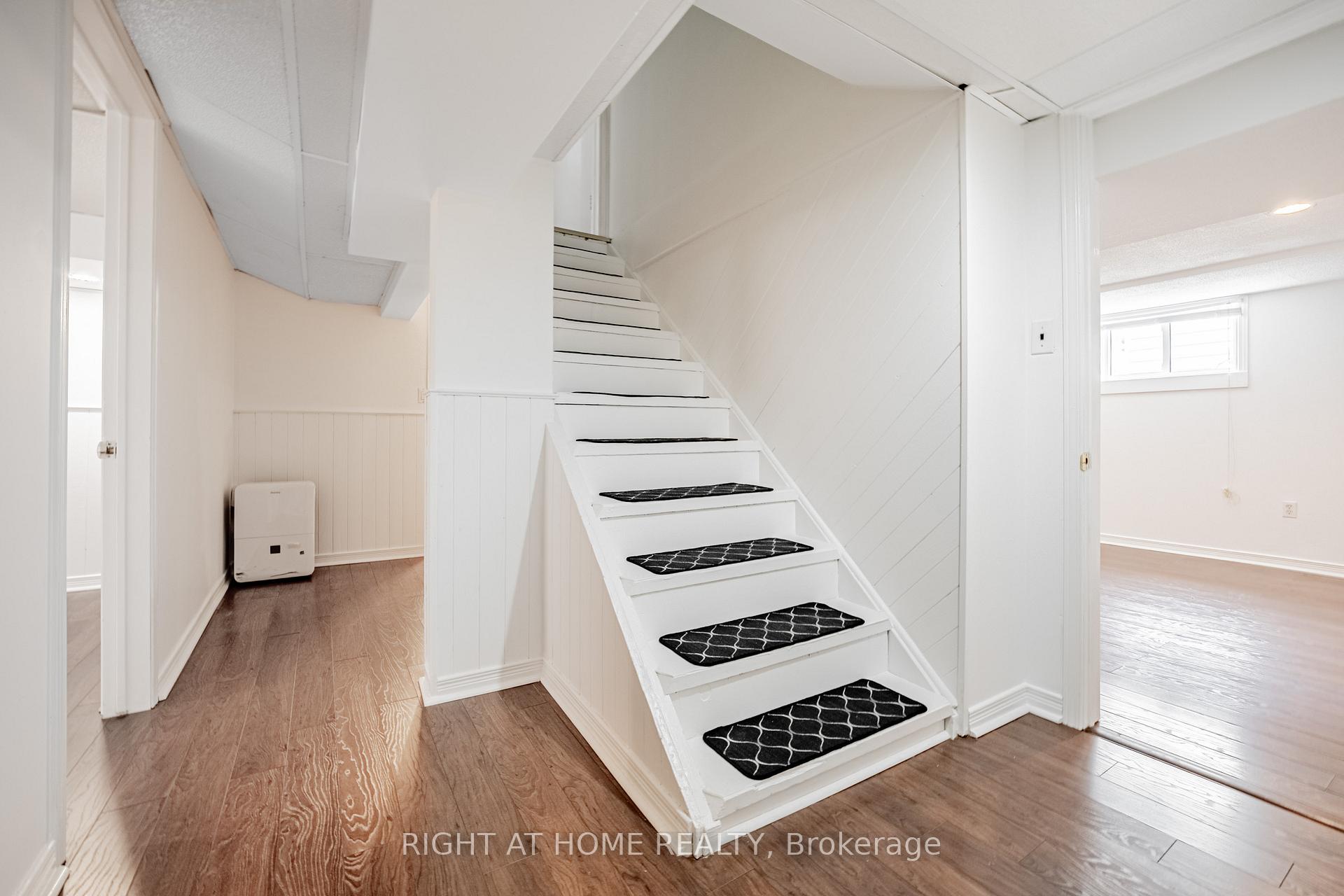 Photo 13 of 194 Cline Avenue S, Hamilton, Ainslie Wood — HOMEH