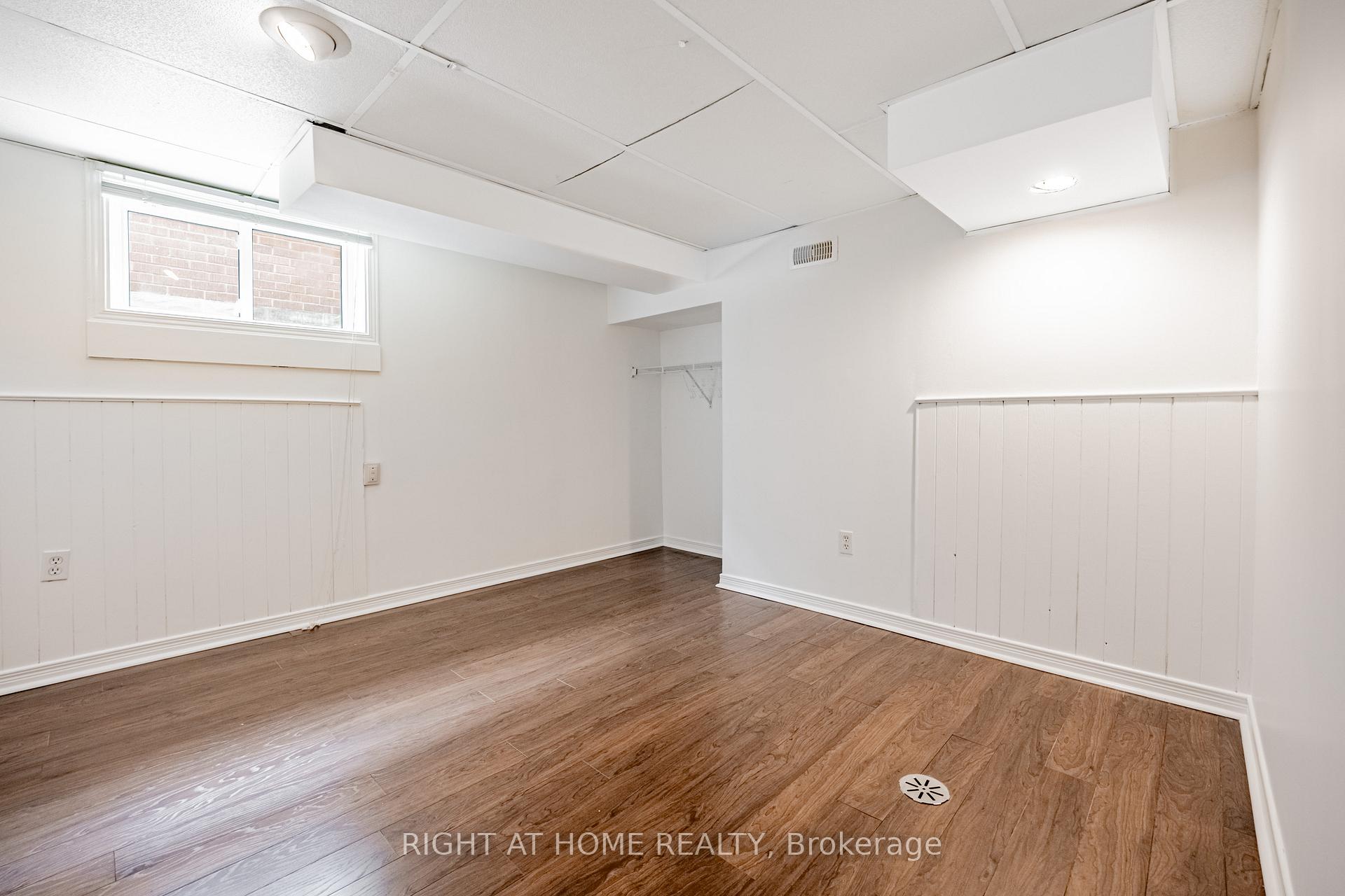 Photo 17 of 194 Cline Avenue S, Hamilton, Ainslie Wood — HOMEH