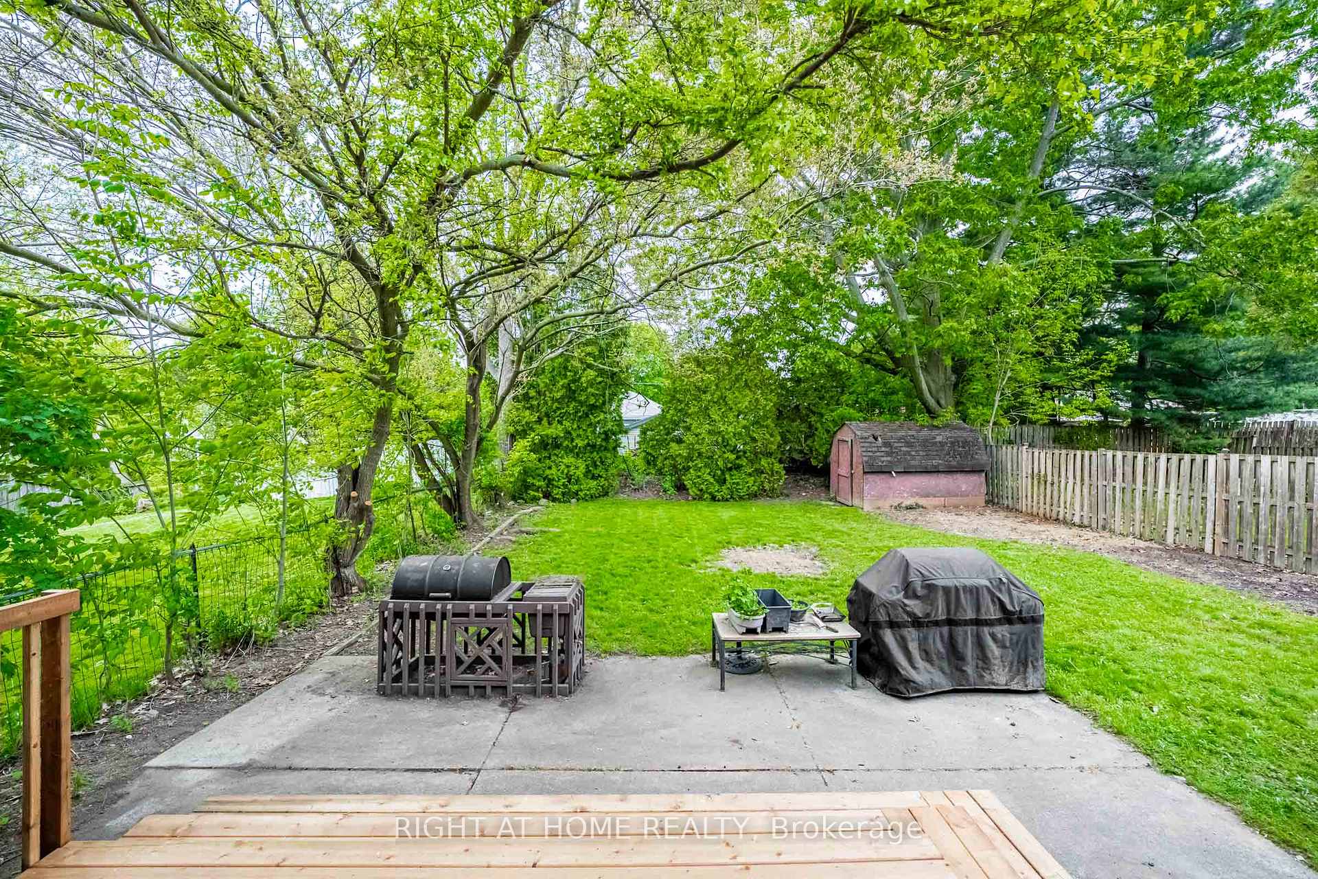 Photo 24 of 194 Cline Avenue S, Hamilton, Ainslie Wood — HOMEH