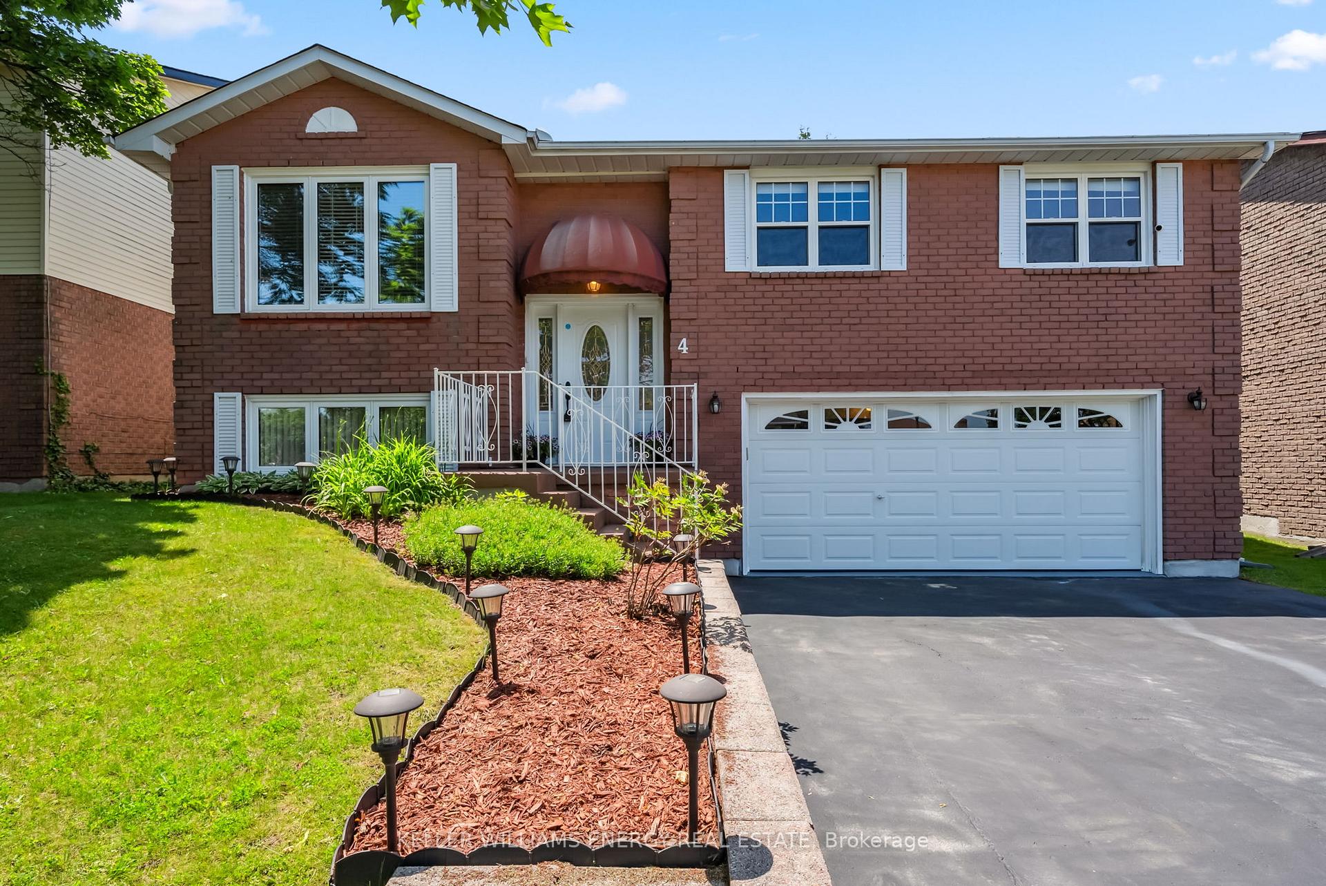 Photo 1 of 4 Pinedale Crescent, Clarington, Courtice — HOMEH