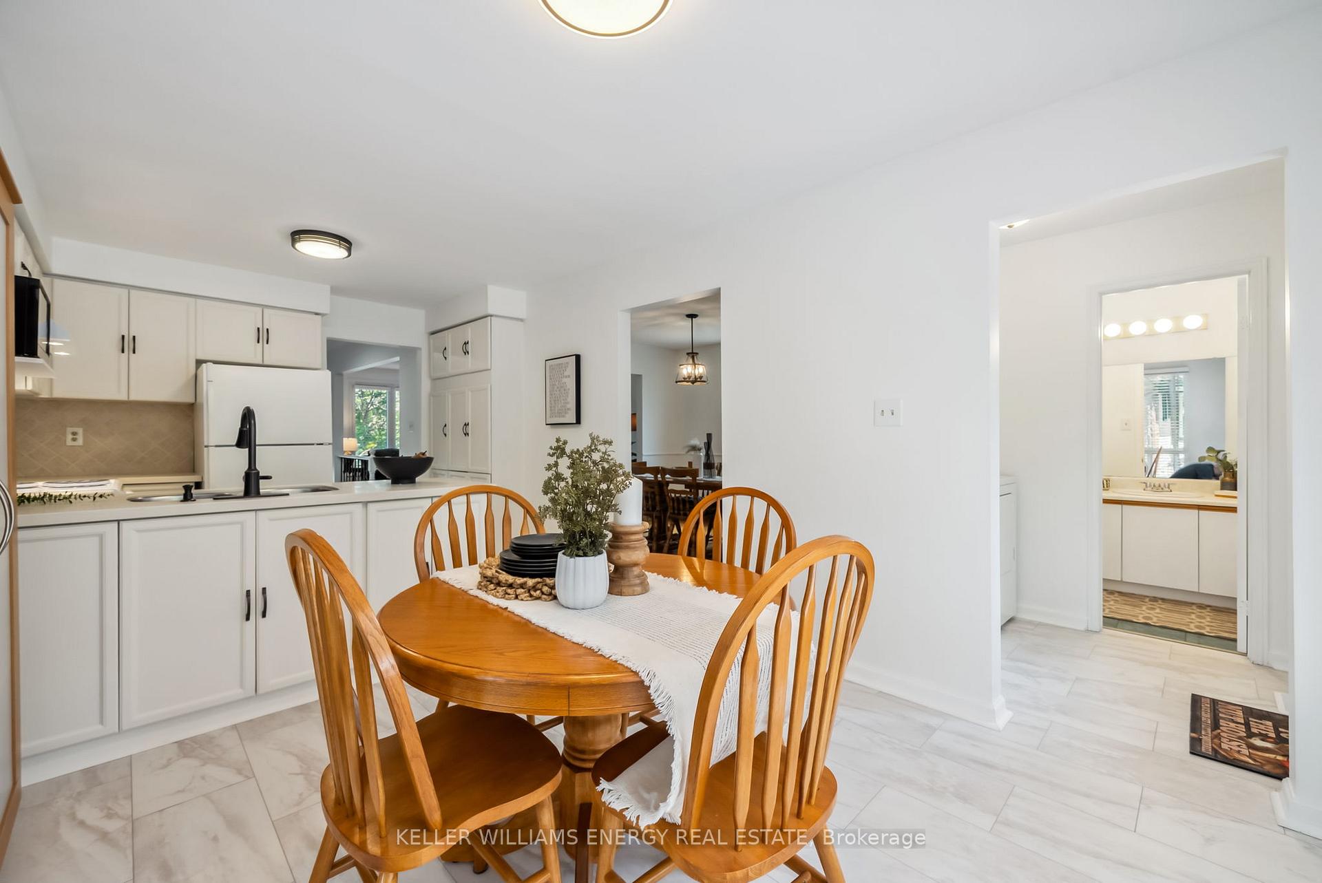 Photo 15 of 4 Pinedale Crescent, Clarington, Courtice — HOMEH