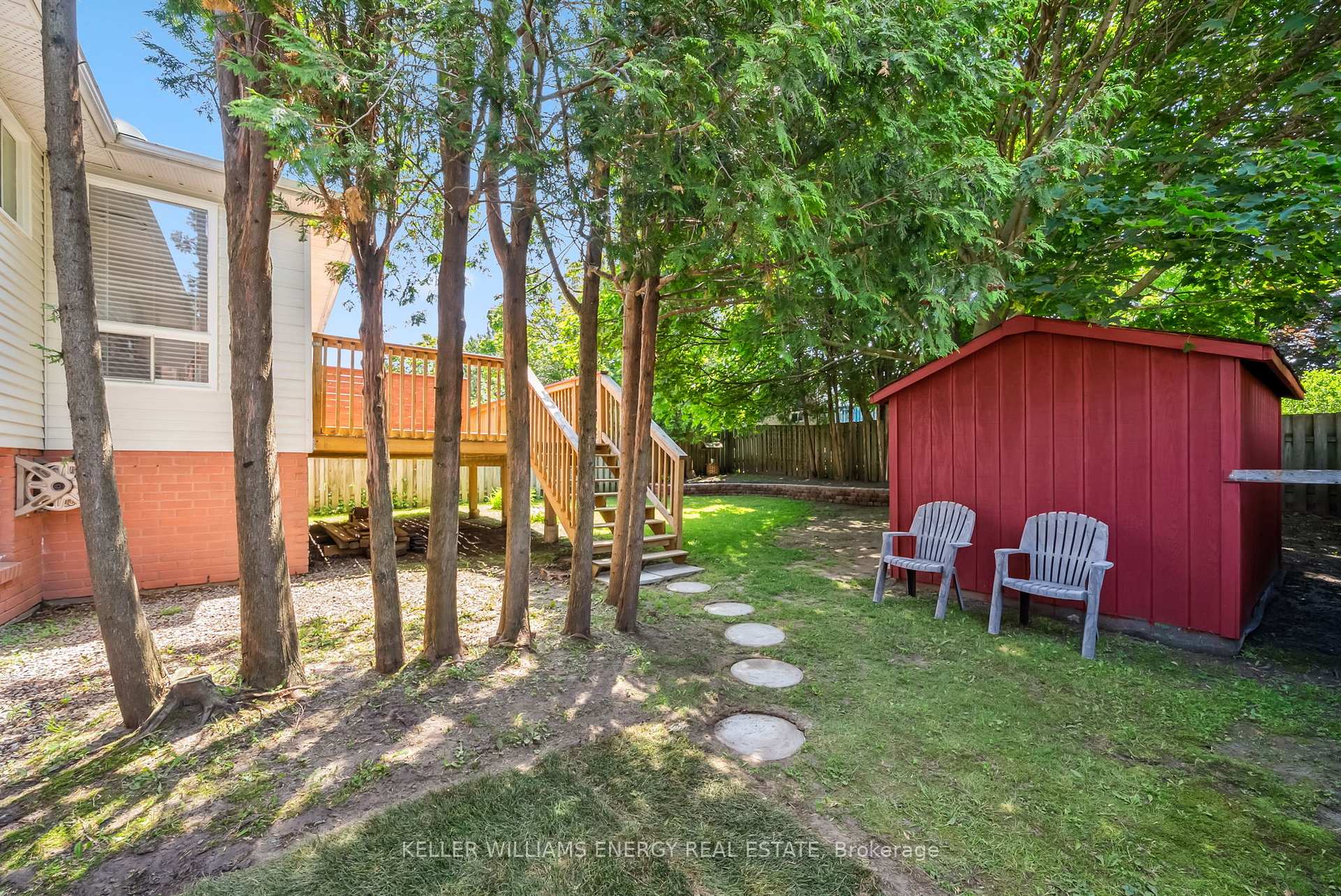 Photo 36 of 4 Pinedale Crescent, Clarington, Courtice — HOMEH