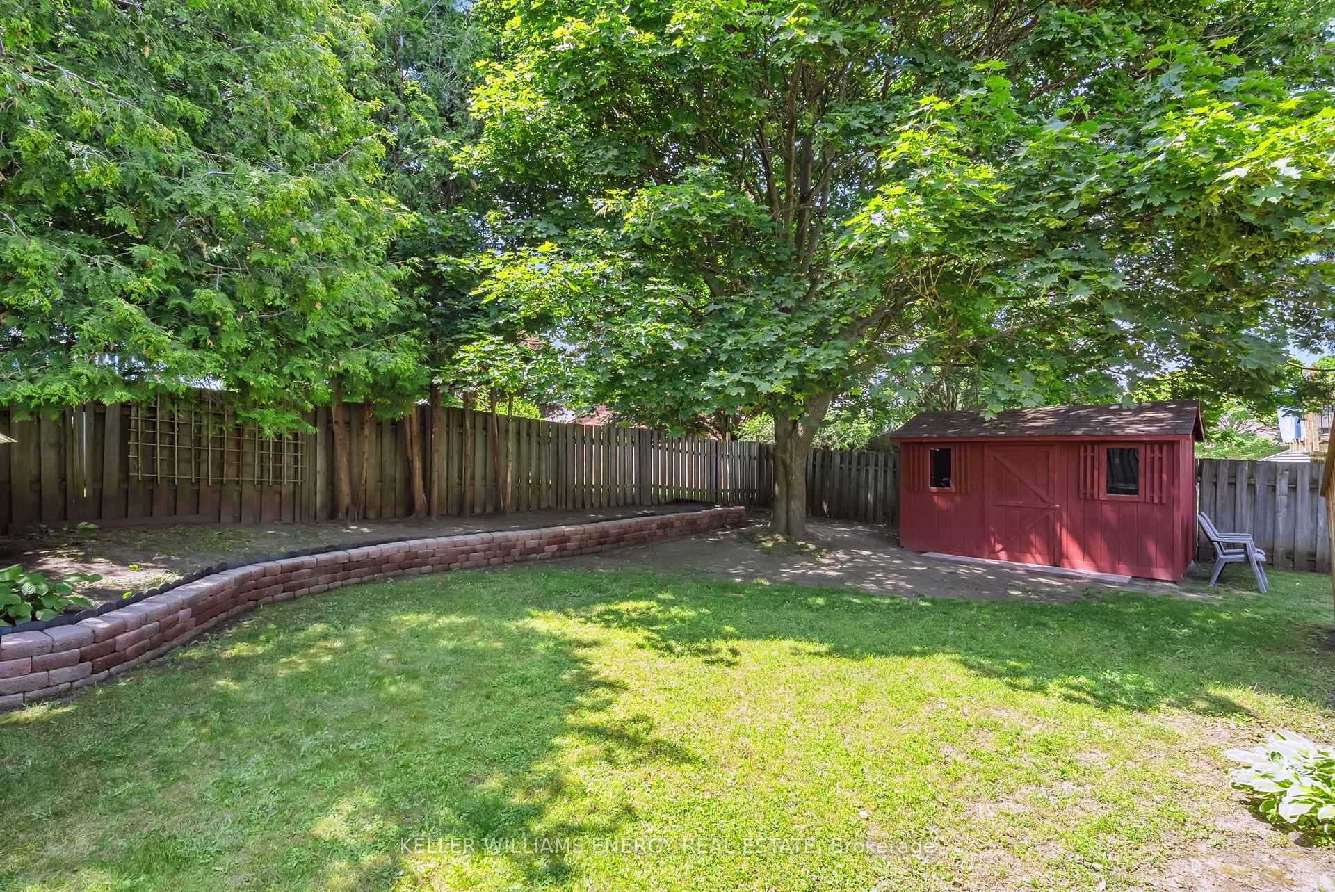 Photo 40 of 4 Pinedale Crescent, Clarington, Courtice — HOMEH