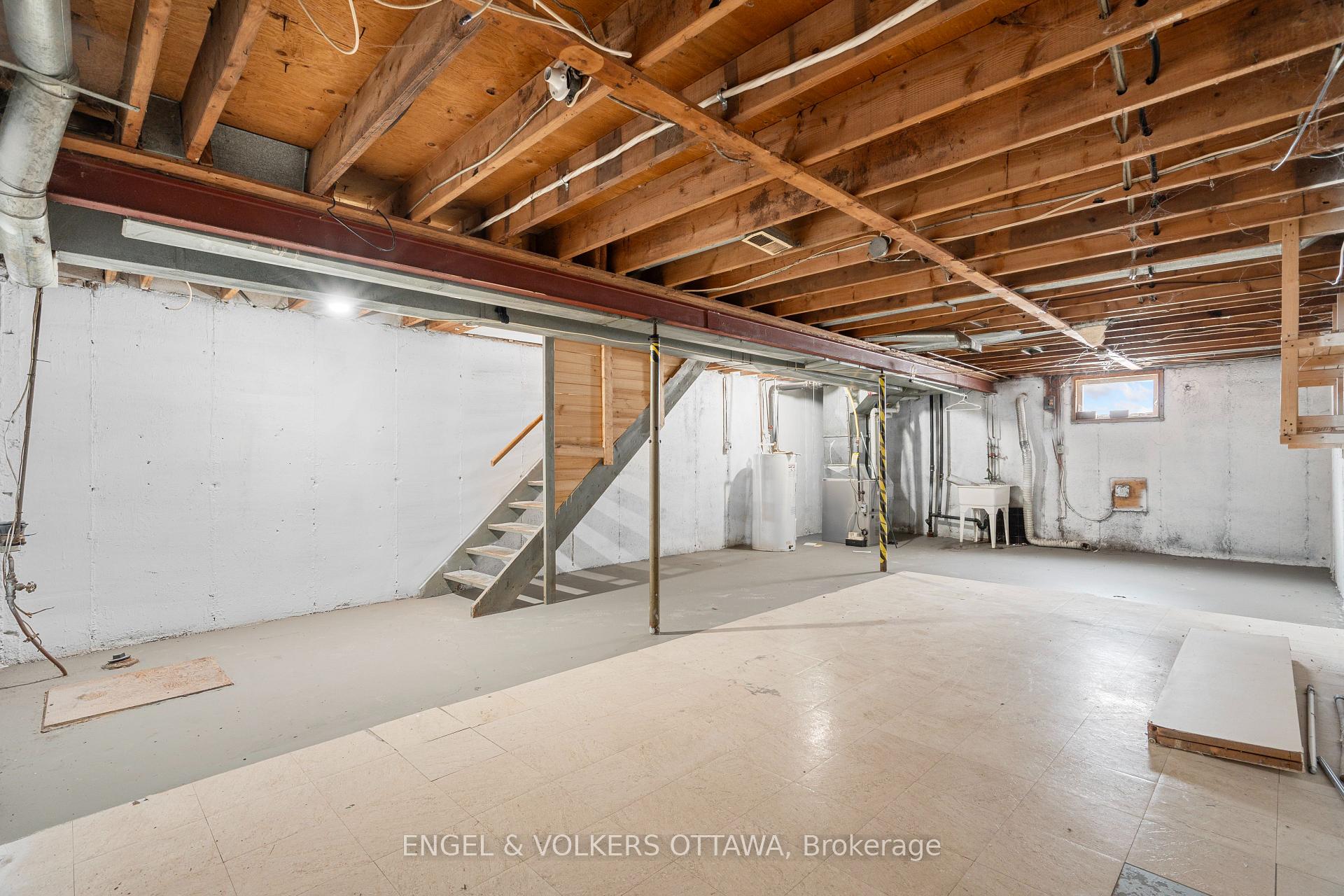 Photo 24 of 820 Grenon Avenue, Ottawa, Britannia Heights — HOMEH