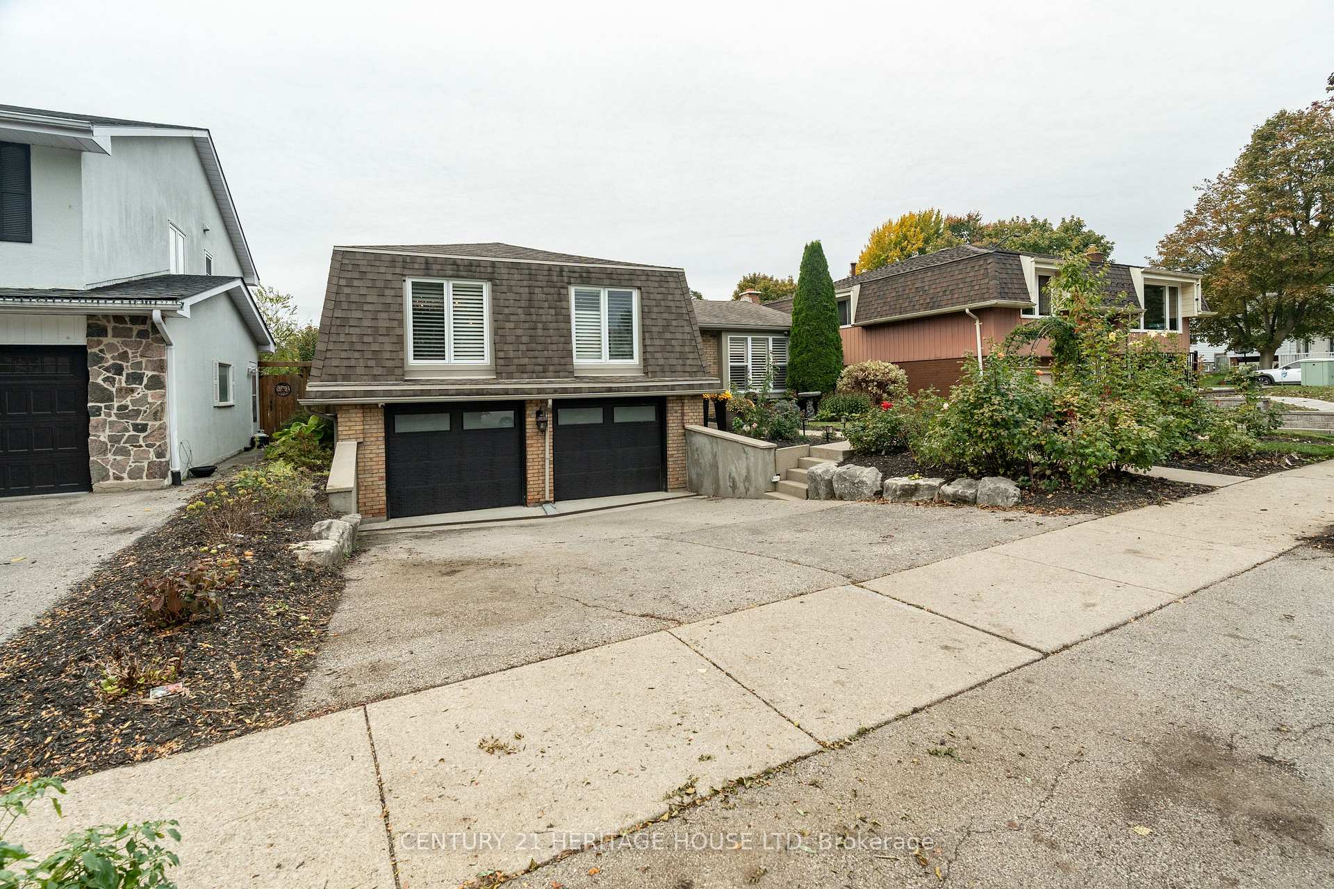 Photo 2 of 5 Beechwood Avenue, Brant, Brantford Twp — HOMEH
