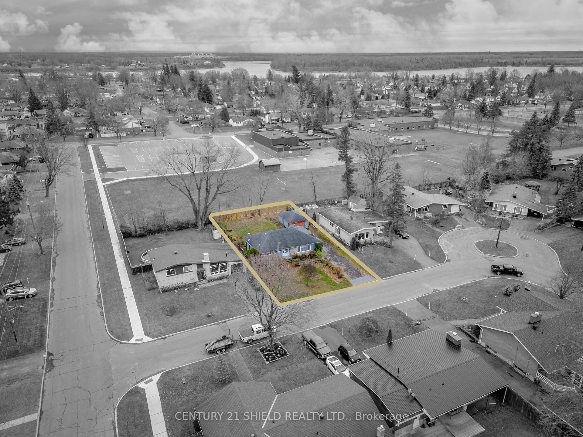 Photo 7 of 1404 Boyd Street, Cornwall — HOMEH