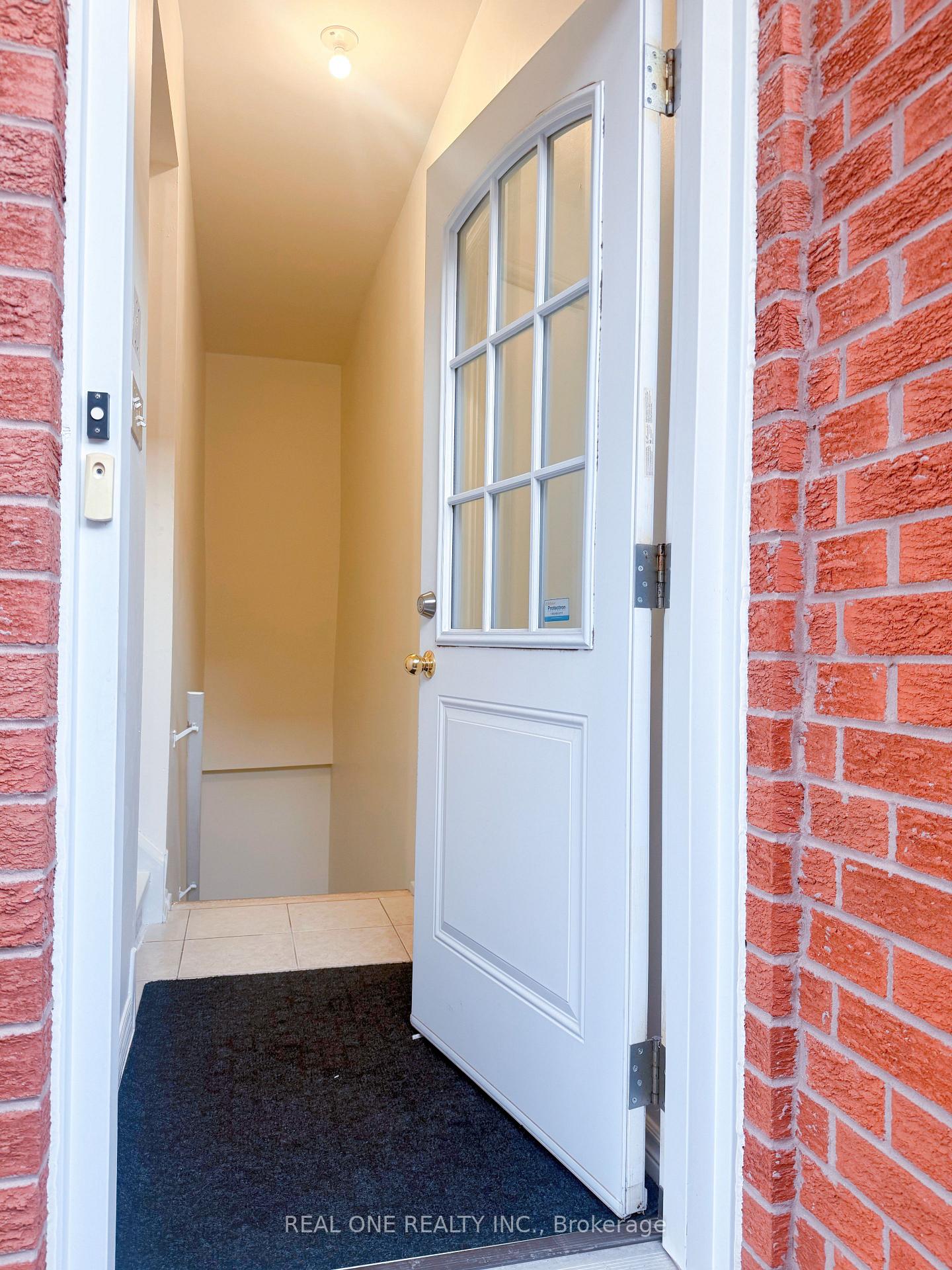 Photo 4 of 1480 Clearview Drive, Oakville, Clearview — HOMEH