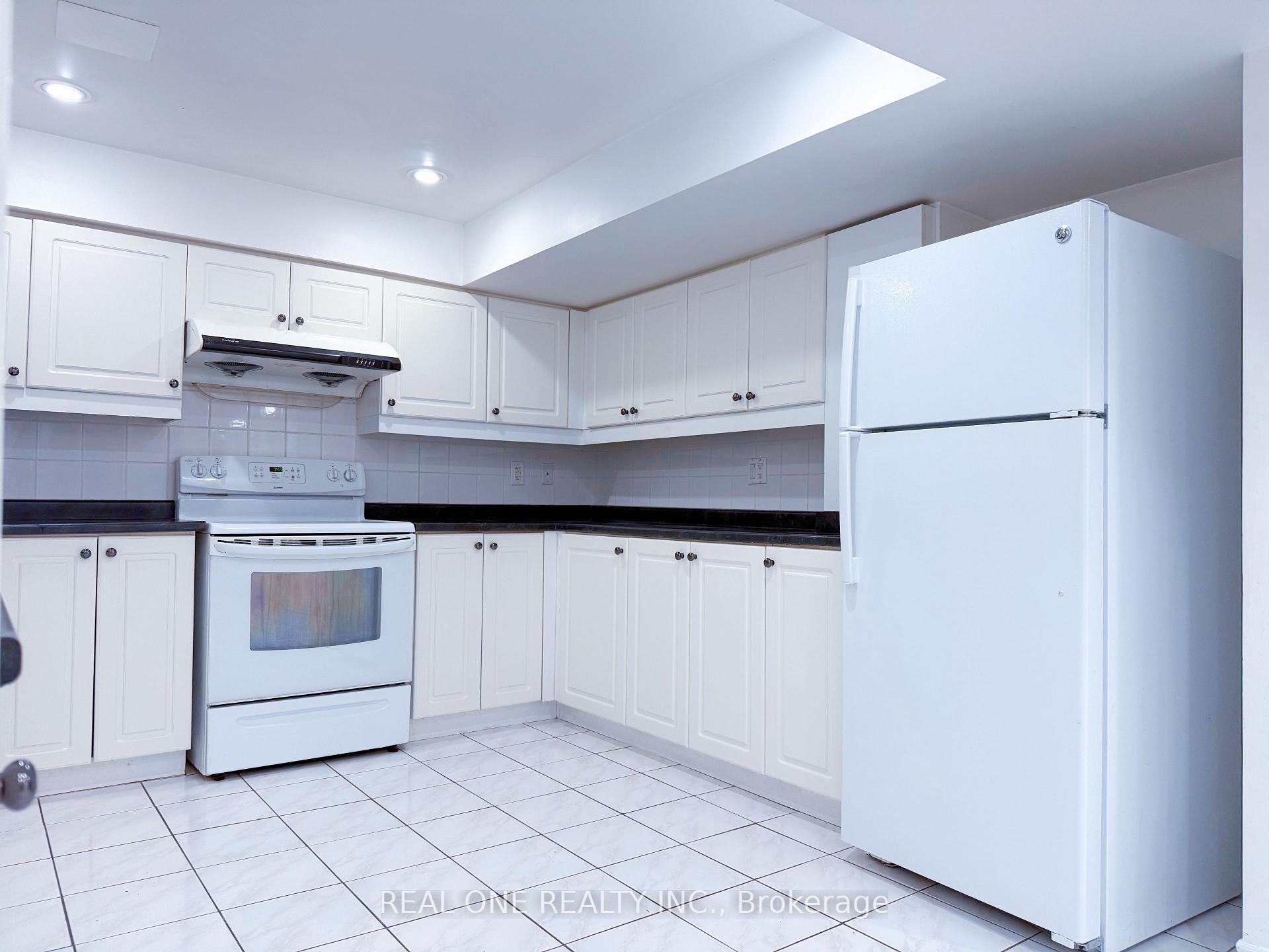 Photo 5 of 1480 Clearview Drive, Oakville, Clearview — HOMEH
