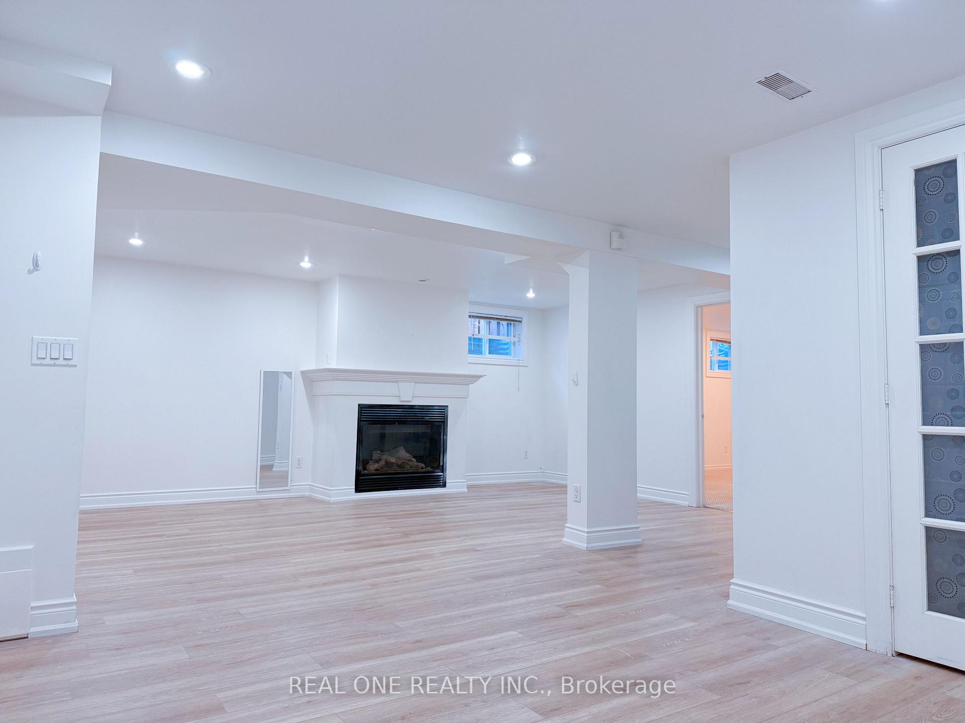 Photo 15 of 1480 Clearview Drive, Oakville, Clearview — HOMEH