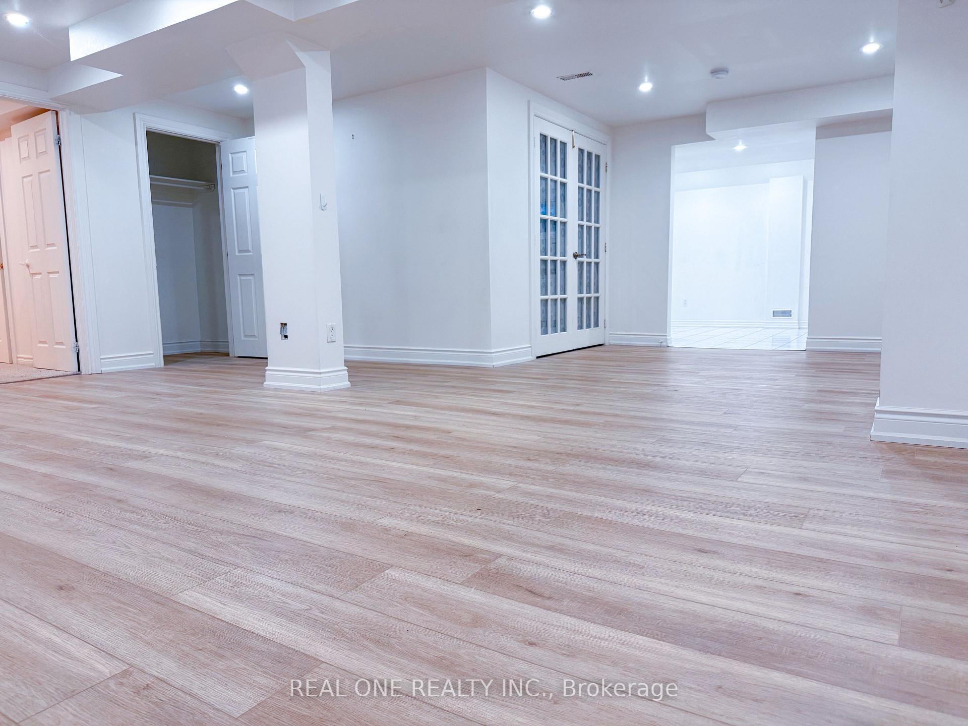 Photo 17 of 1480 Clearview Drive, Oakville, Clearview — HOMEH