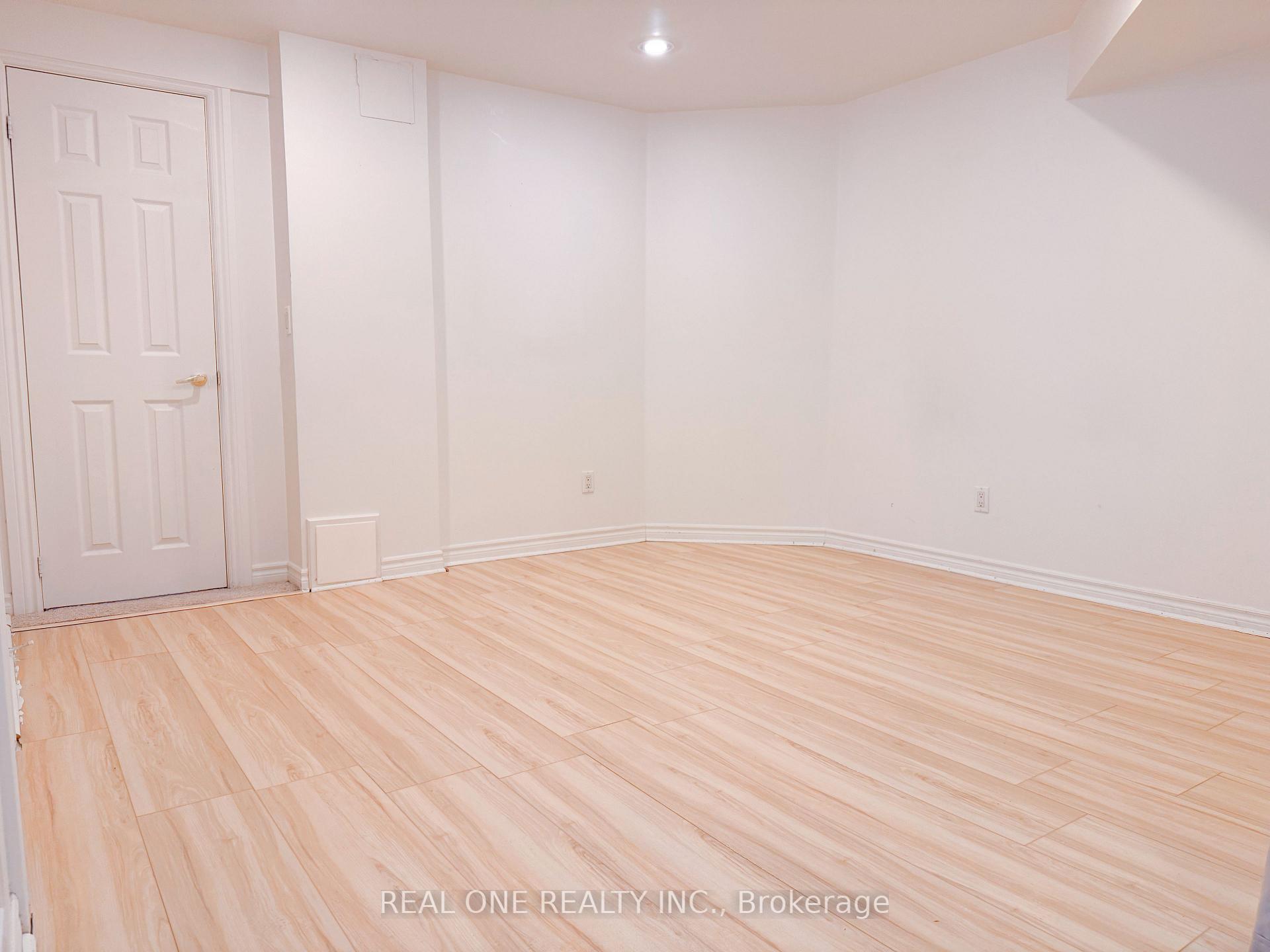 Photo 22 of 1480 Clearview Drive, Oakville, Clearview — HOMEH