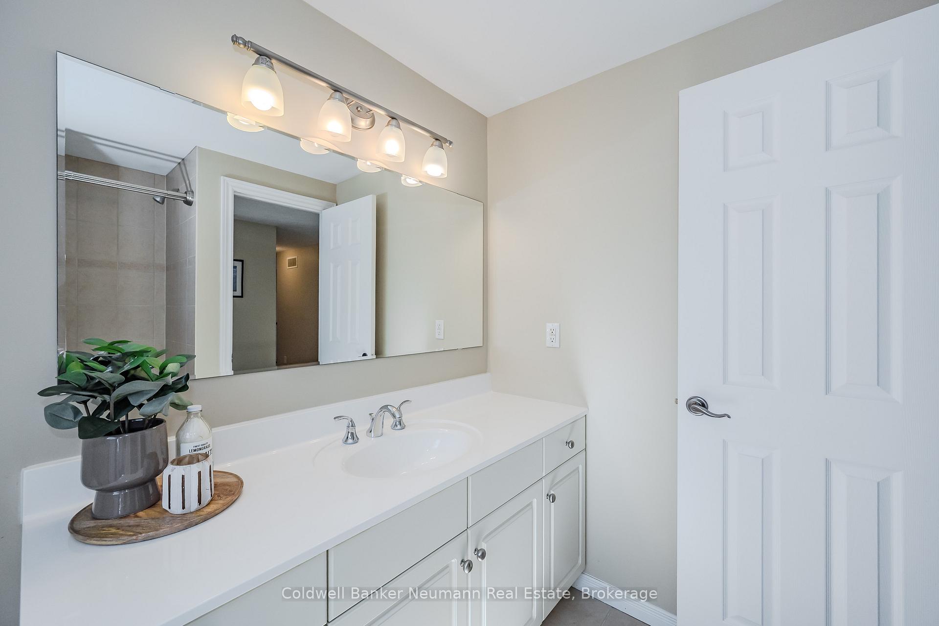Photo 22 of 7 Brown Street, Guelph, Pineridge/Westminster Woods — HOMEH