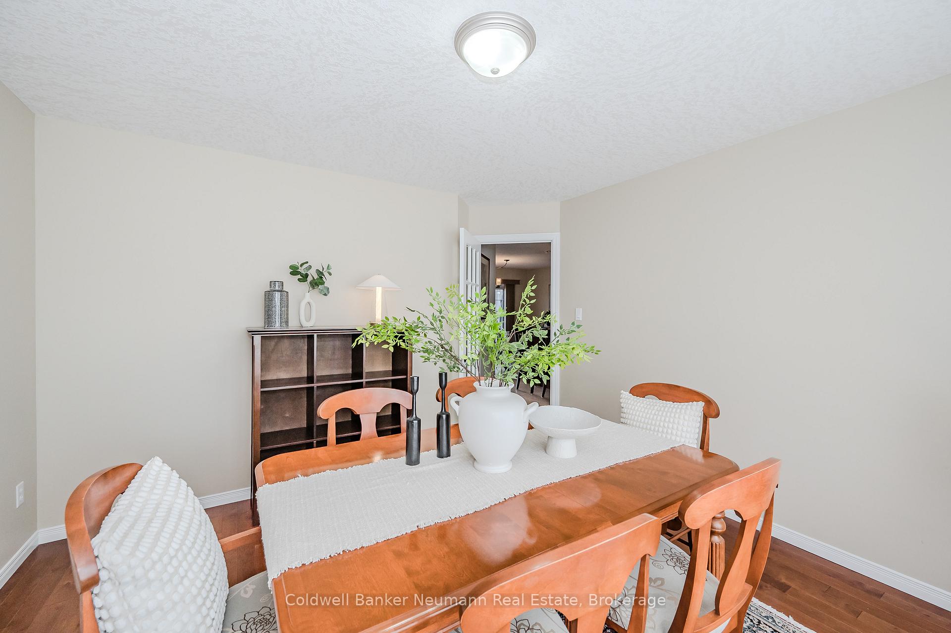 Photo 40 of 7 Brown Street, Guelph, Pineridge/Westminster Woods — HOMEH