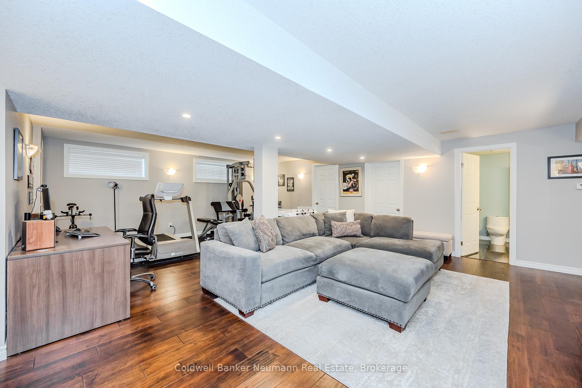 Photo 43 of 7 Brown Street, Guelph, Pineridge/Westminster Woods — HOMEH