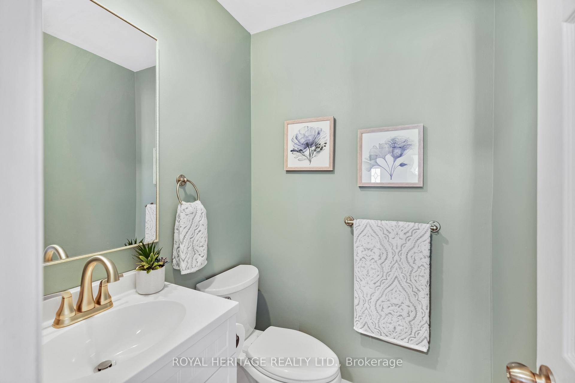 Photo 17 of 73 Roser Crescent, Clarington, Bowmanville — HOMEH