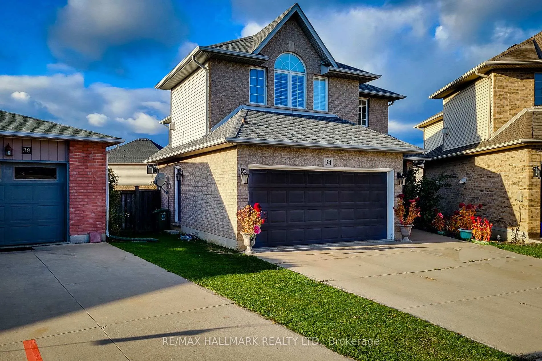 Photo 2 of 34 Marilyn Court, Hamilton, Ryckmans — HOMEH