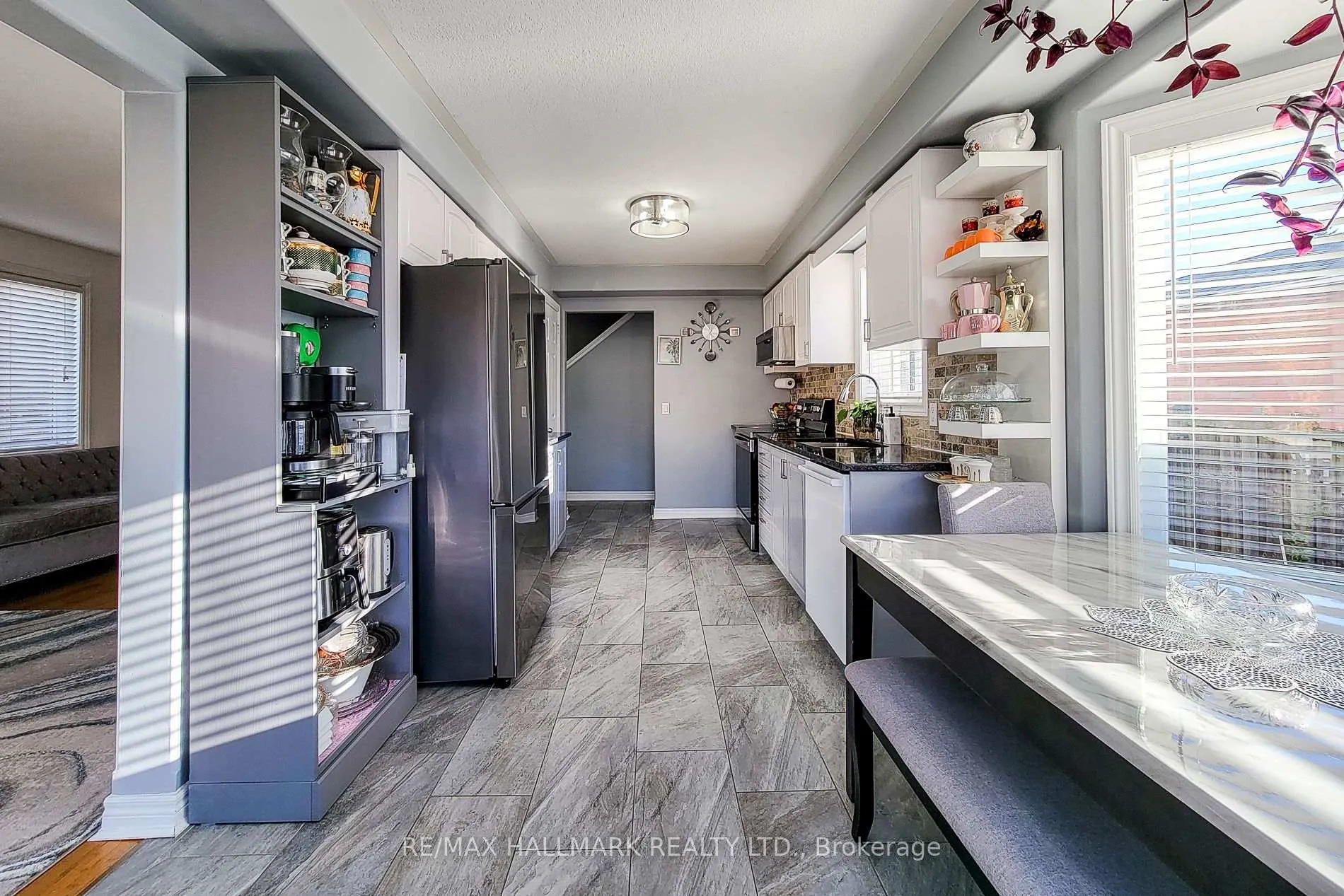 Photo 20 of 34 Marilyn Court, Hamilton, Ryckmans — HOMEH
