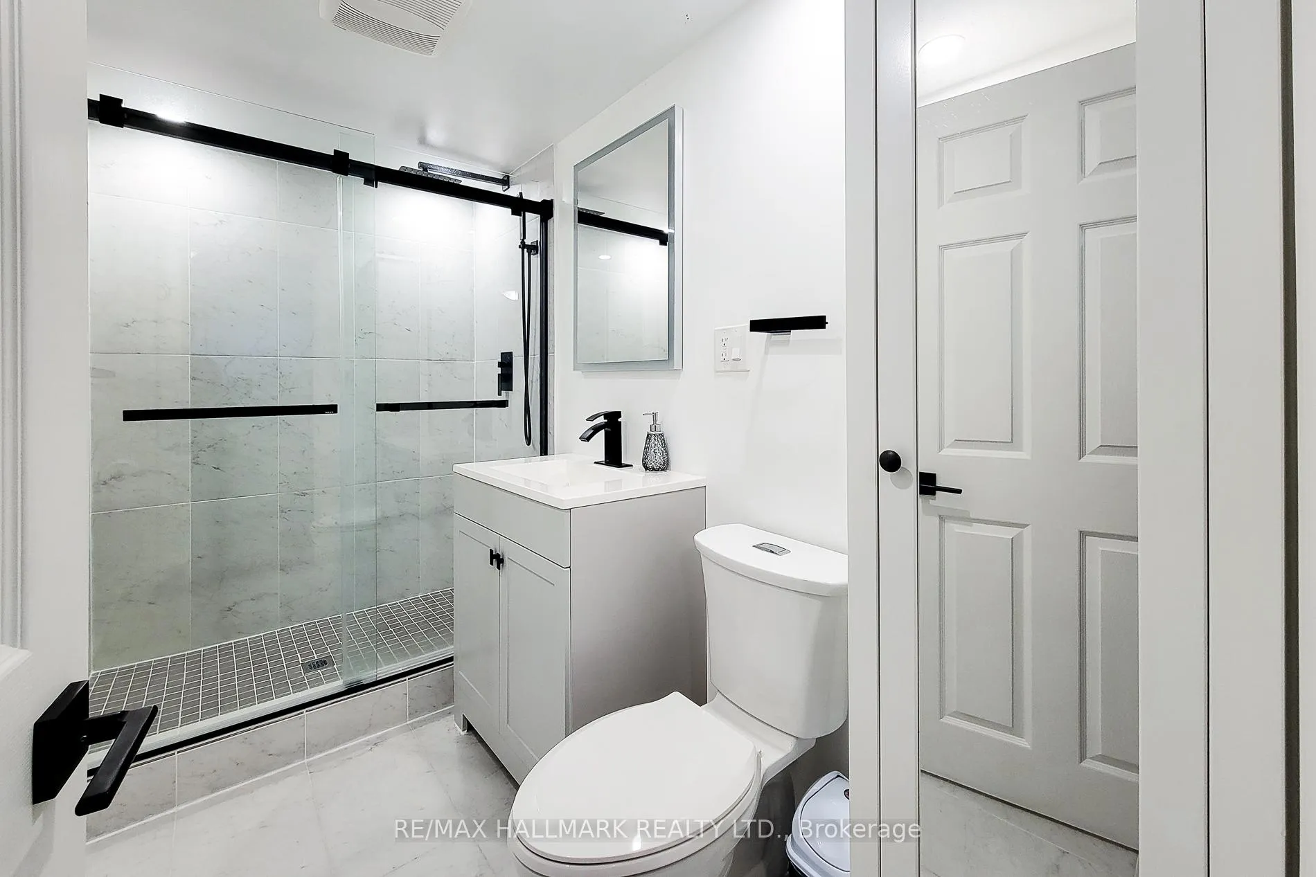 Photo 45 of 34 Marilyn Court, Hamilton, Ryckmans — HOMEH