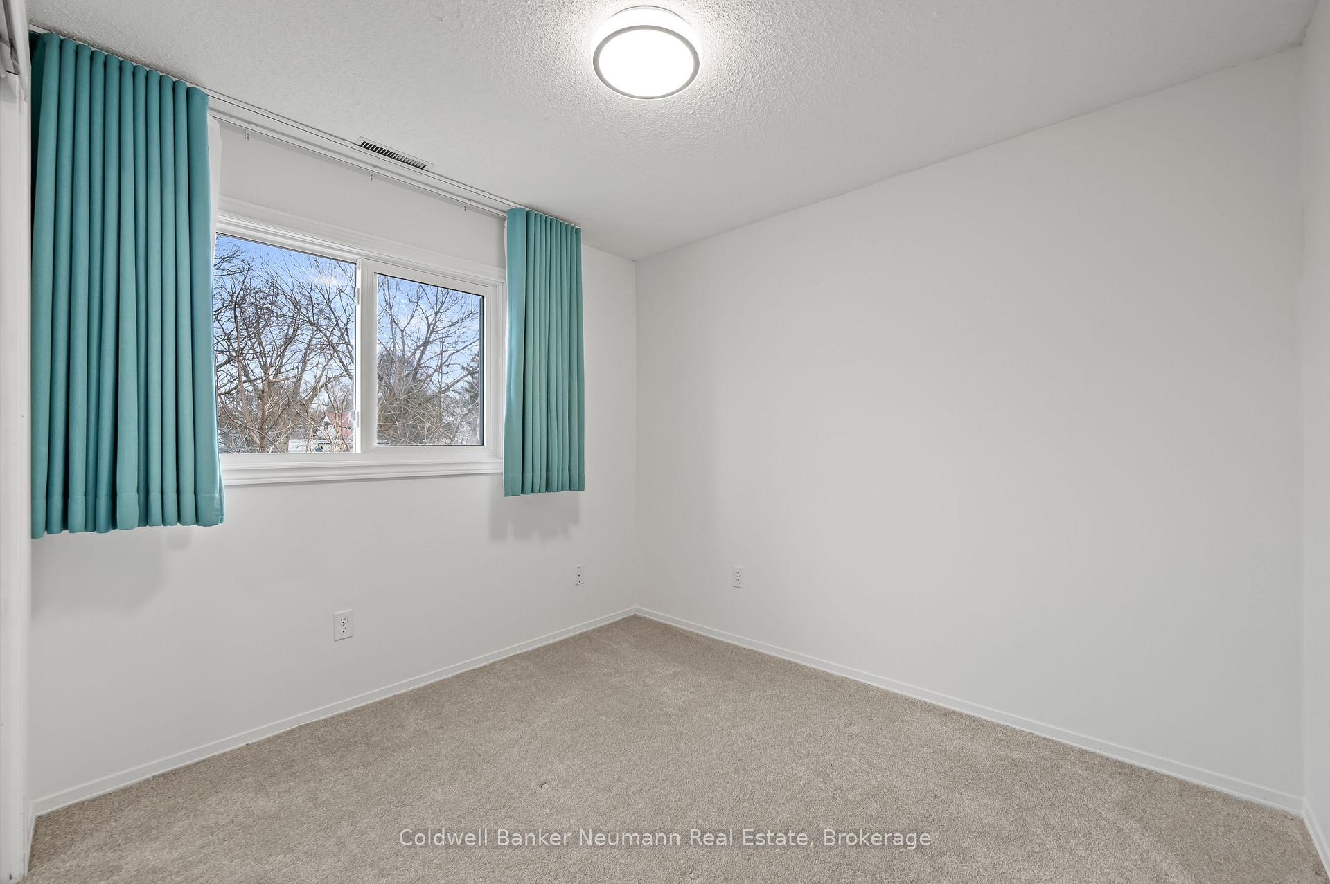 Photo 25 of 8 Goldie Avenue, Guelph, Junction/Onward Willow — HOMEH
