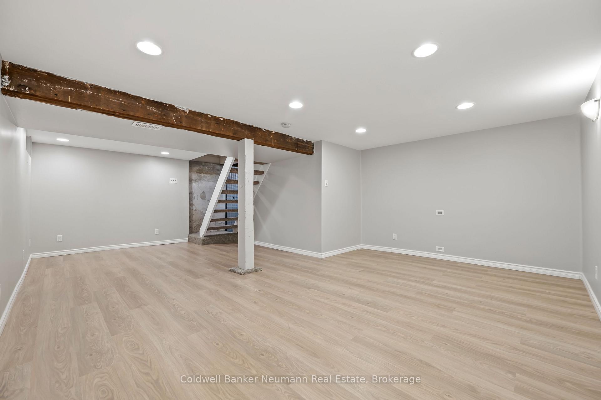 Photo 28 of 8 Goldie Avenue, Guelph, Junction/Onward Willow — HOMEH