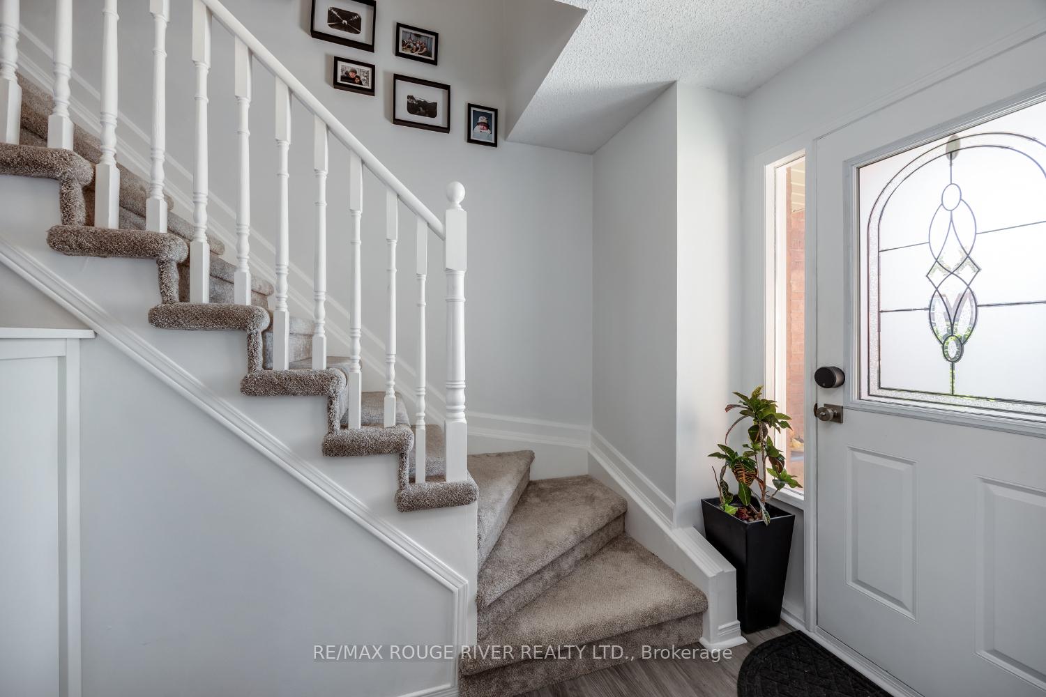 Photo 3 of 21 Raine Drive, Ajax, Central — HOMEH