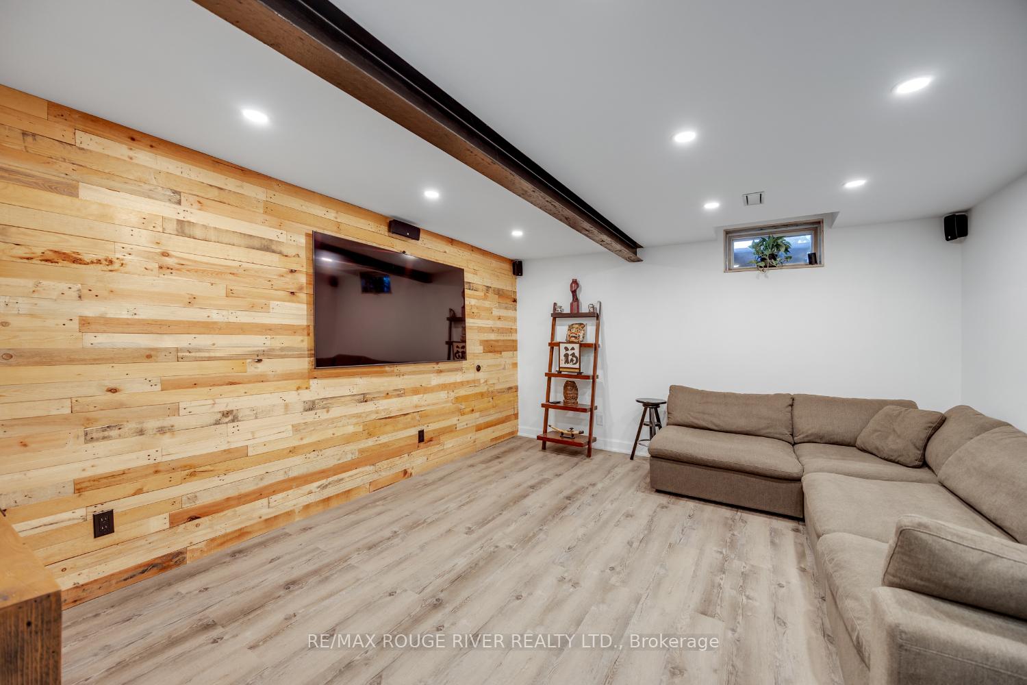 Photo 29 of 21 Raine Drive, Ajax, Central — HOMEH