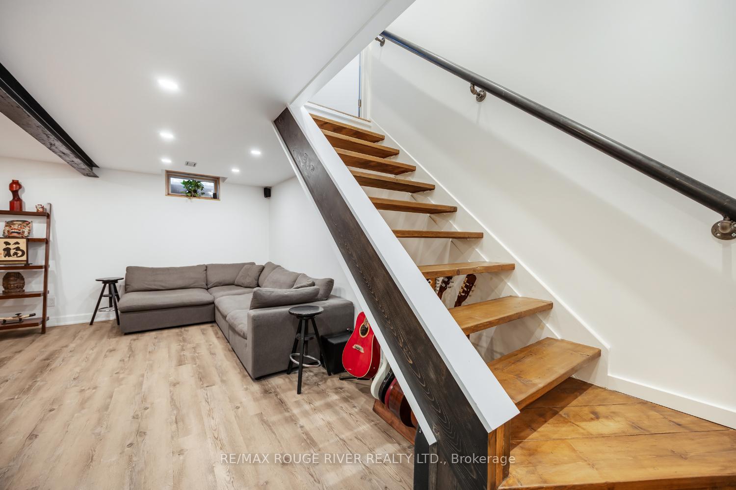Photo 36 of 21 Raine Drive, Ajax, Central — HOMEH