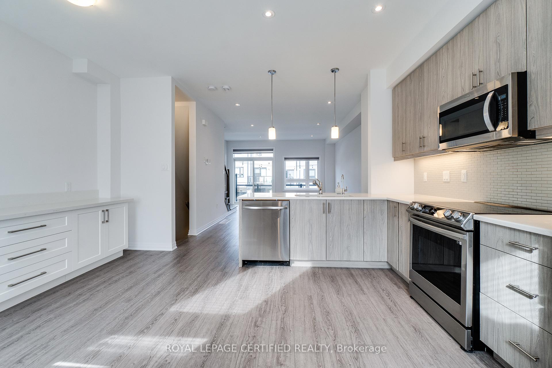 Photo 10 of Unit 4, 51 Sparrow Avenue, Cambridge — HOMEH