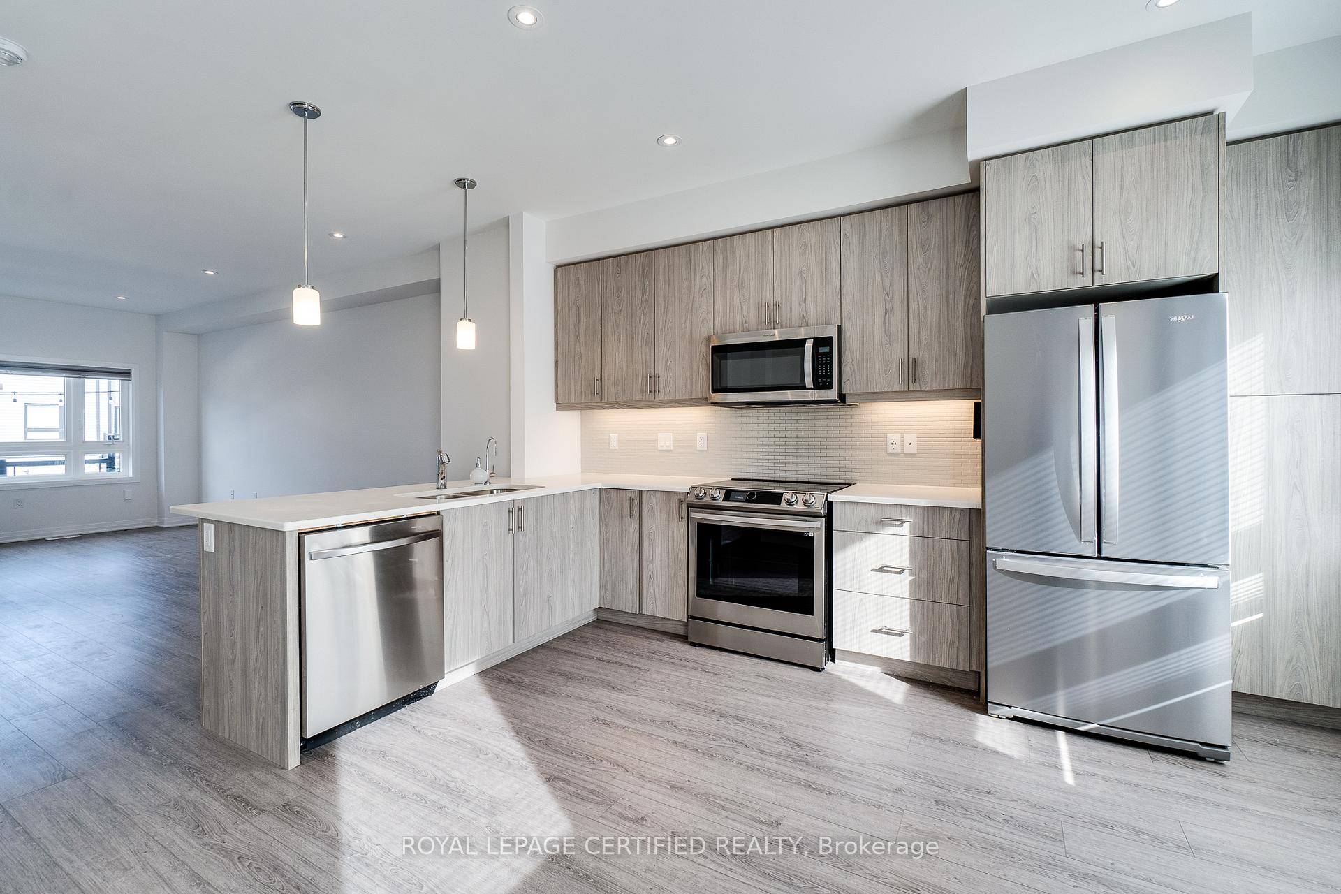 Photo 12 of Unit 4, 51 Sparrow Avenue, Cambridge — HOMEH