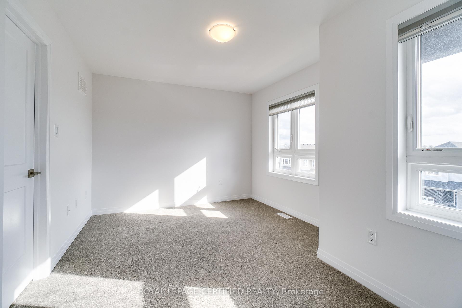 Photo 20 of Unit 4, 51 Sparrow Avenue, Cambridge — HOMEH